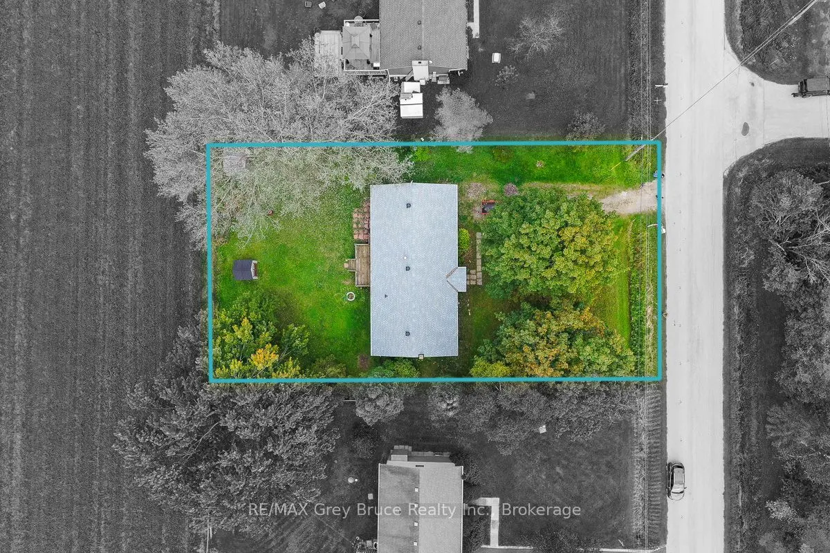 877 30th Street W