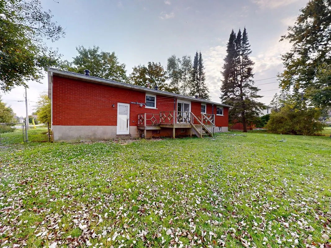 877 30th Street W
