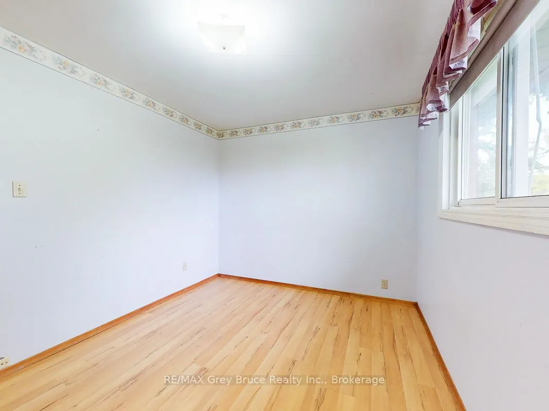 877 30th Street W