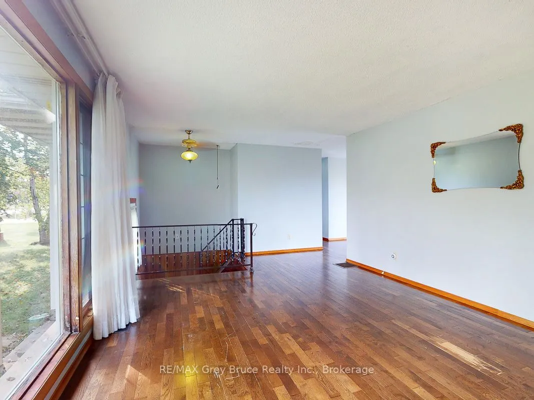 877 30th Street W