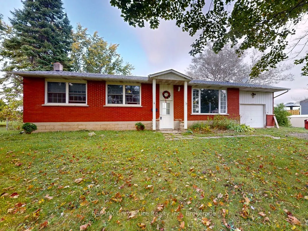 877 30th Street W