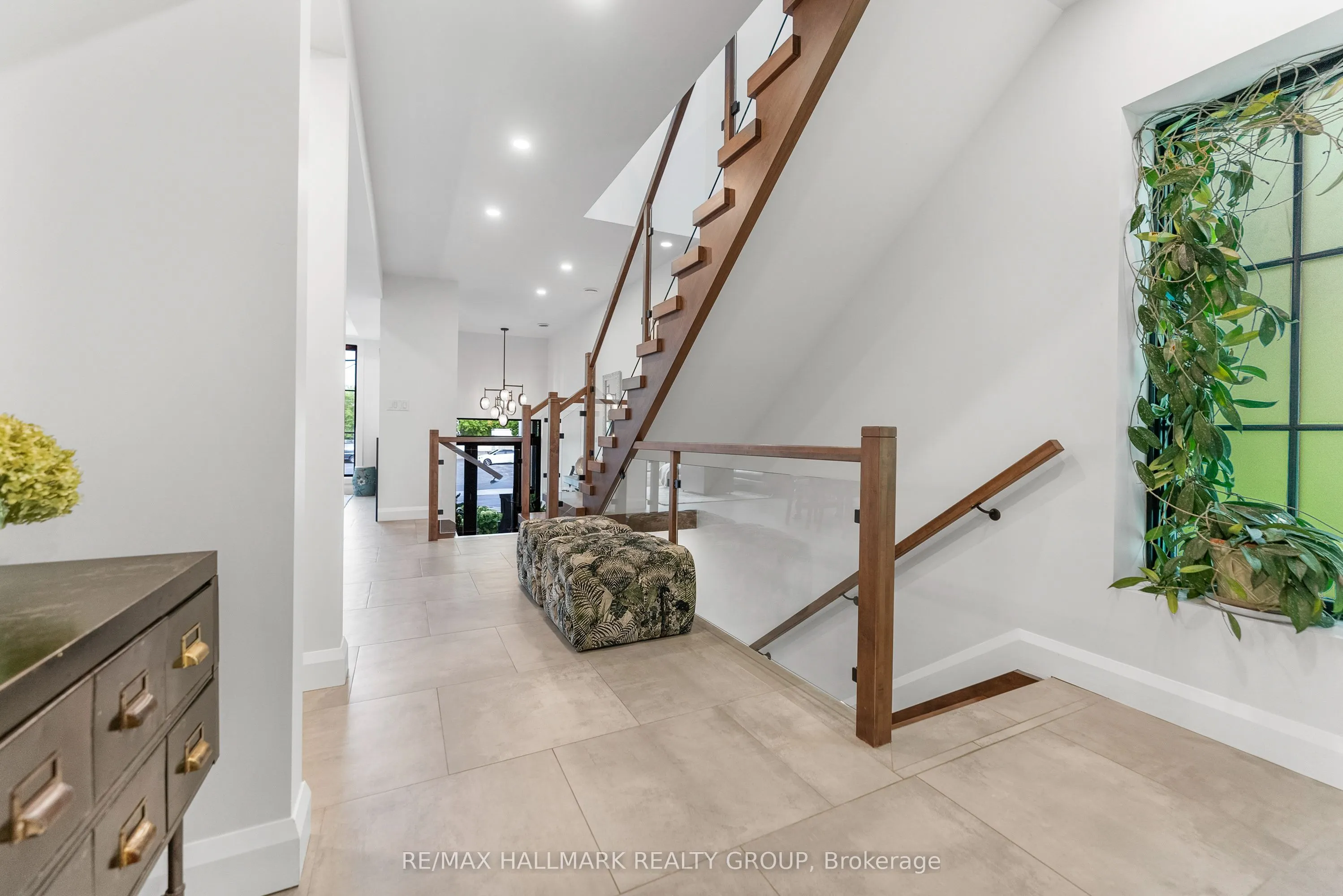 396 Roosevelt Avenue
