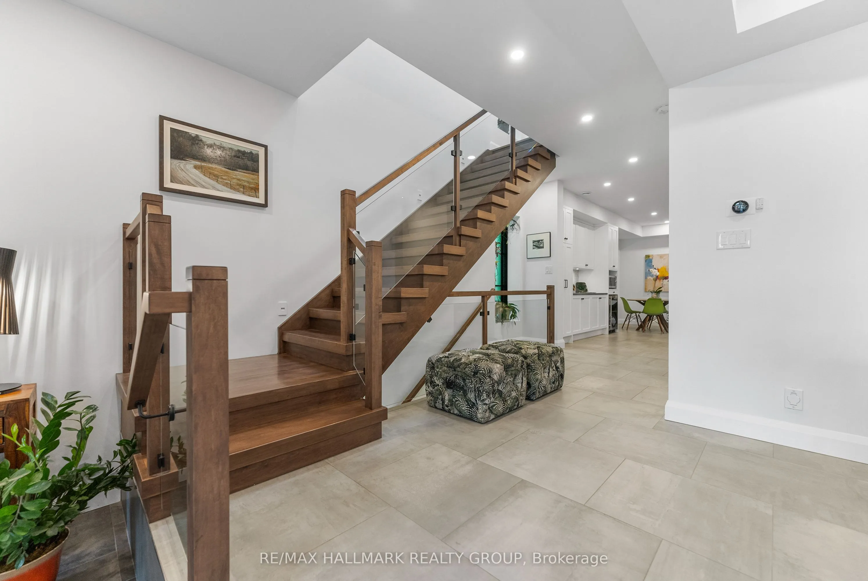 396 Roosevelt Avenue