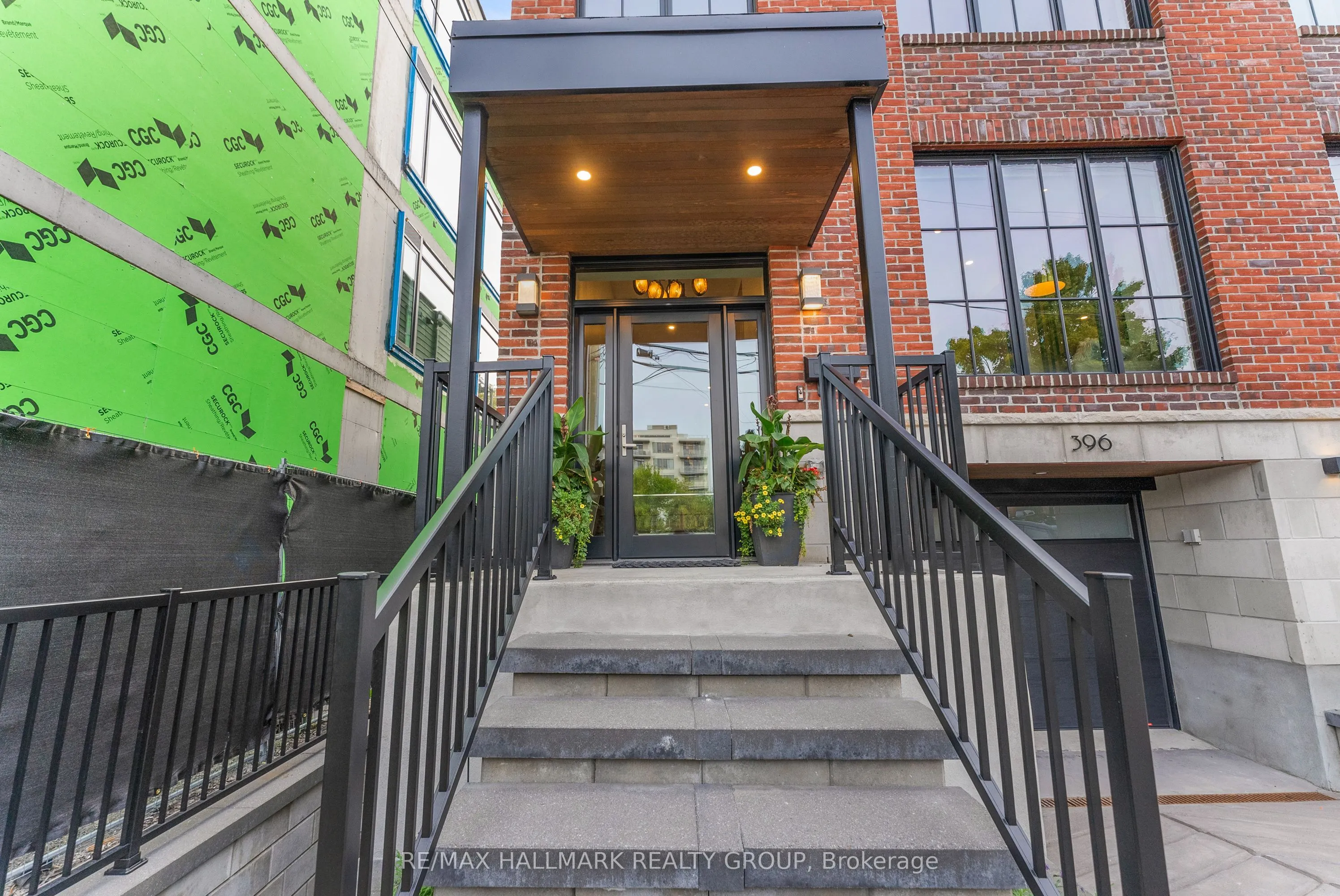 396 Roosevelt Avenue