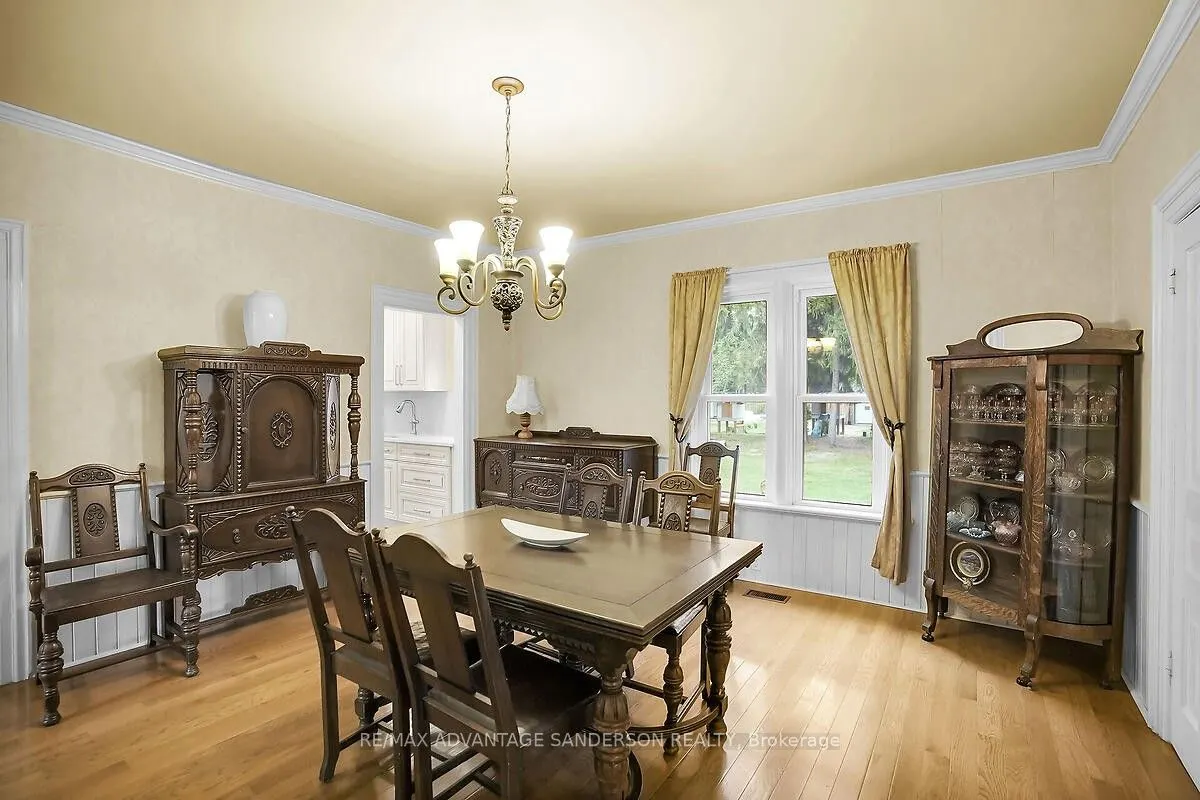8523 Townsend Line