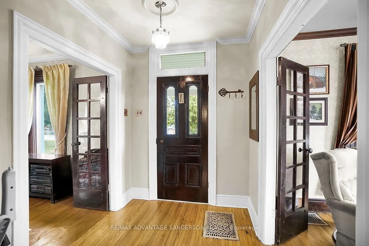 8523 Townsend Line