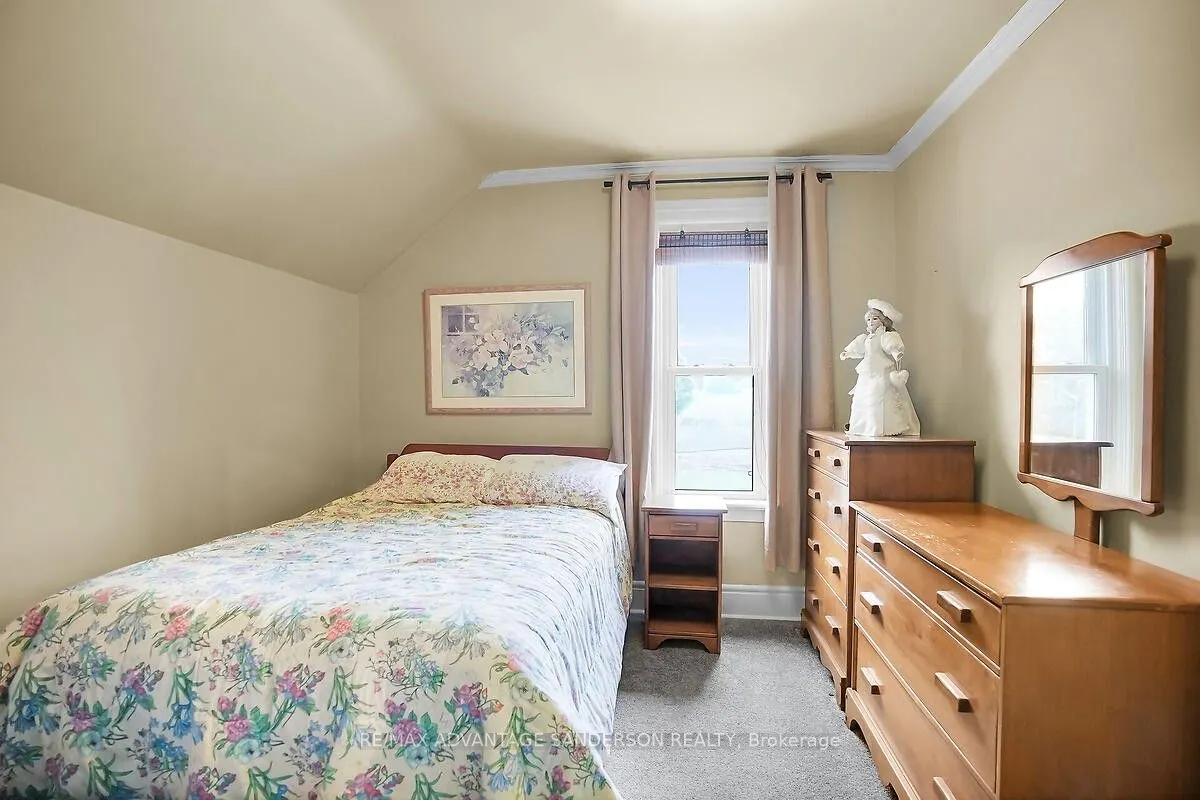 8523 Townsend Line