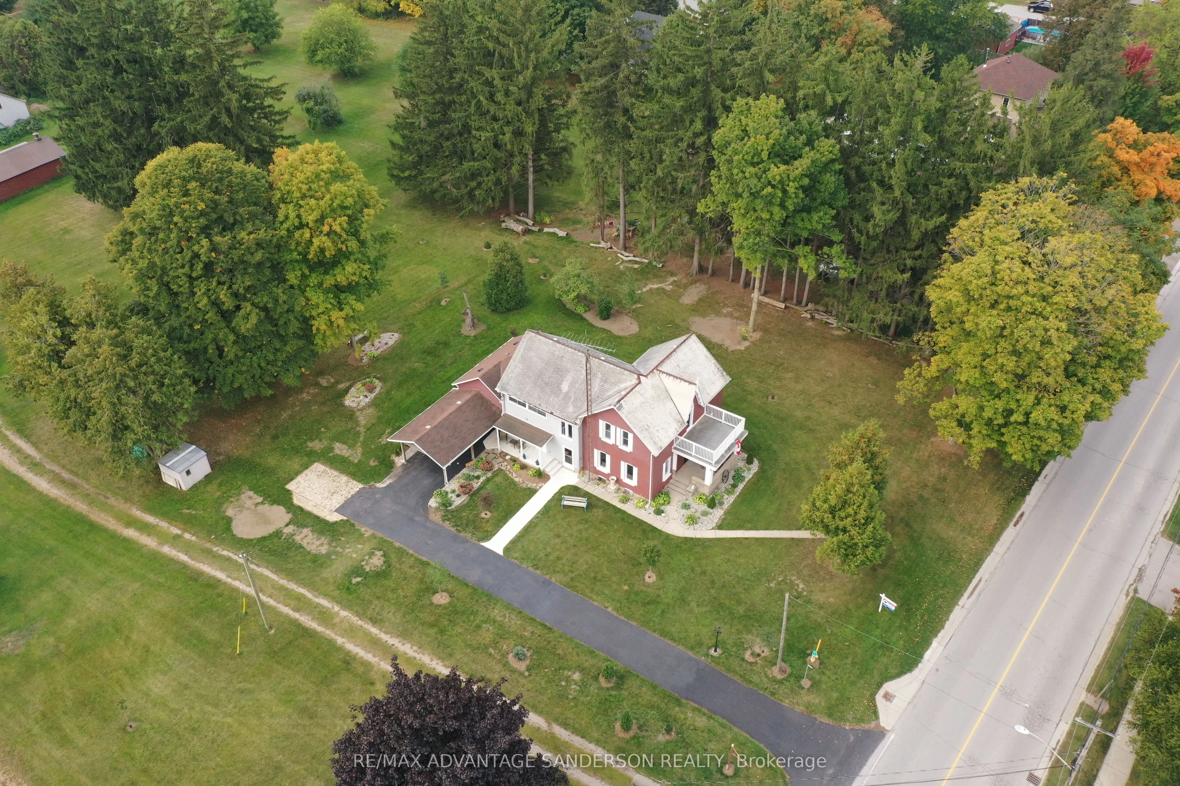 8523 Townsend Line