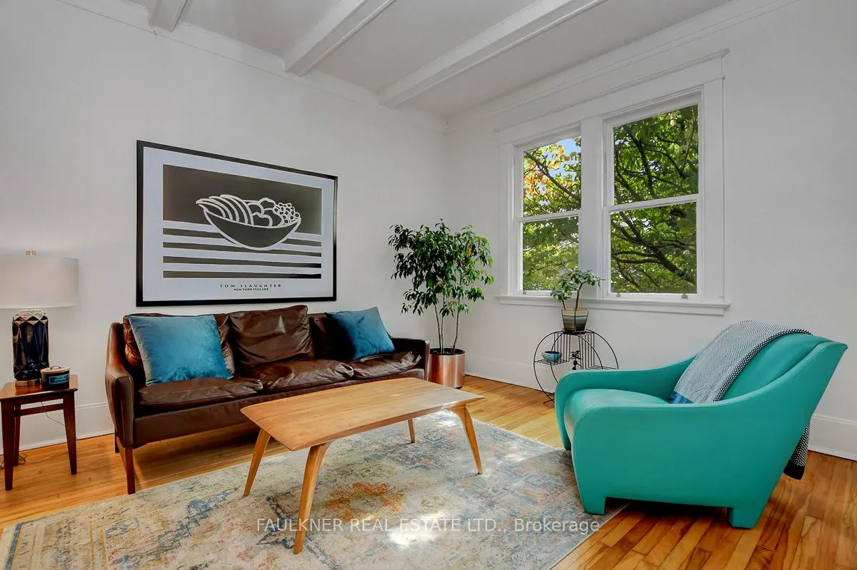 211 Sunnyside Avenue