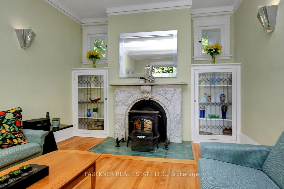 211 Sunnyside Avenue