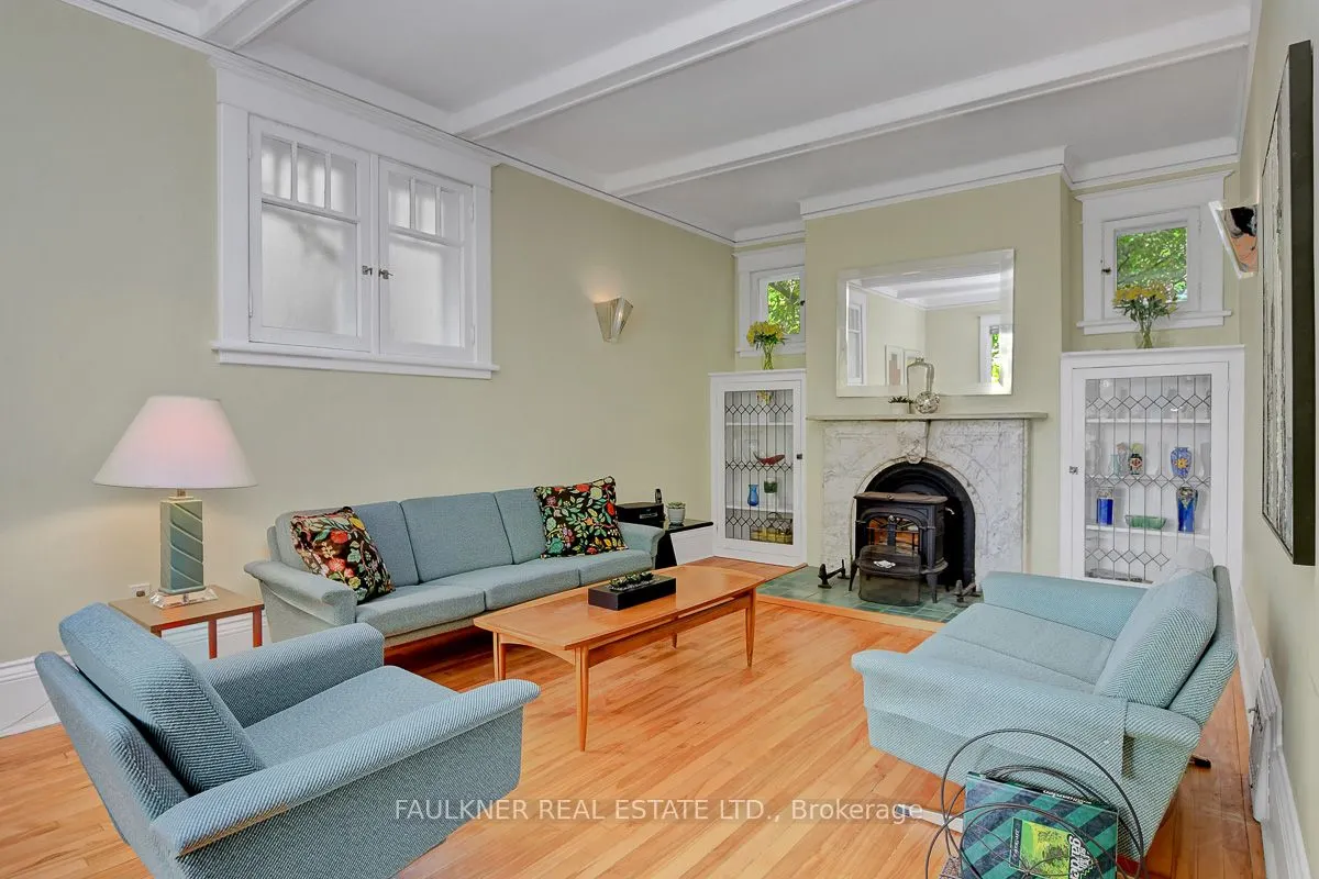 211 Sunnyside Avenue