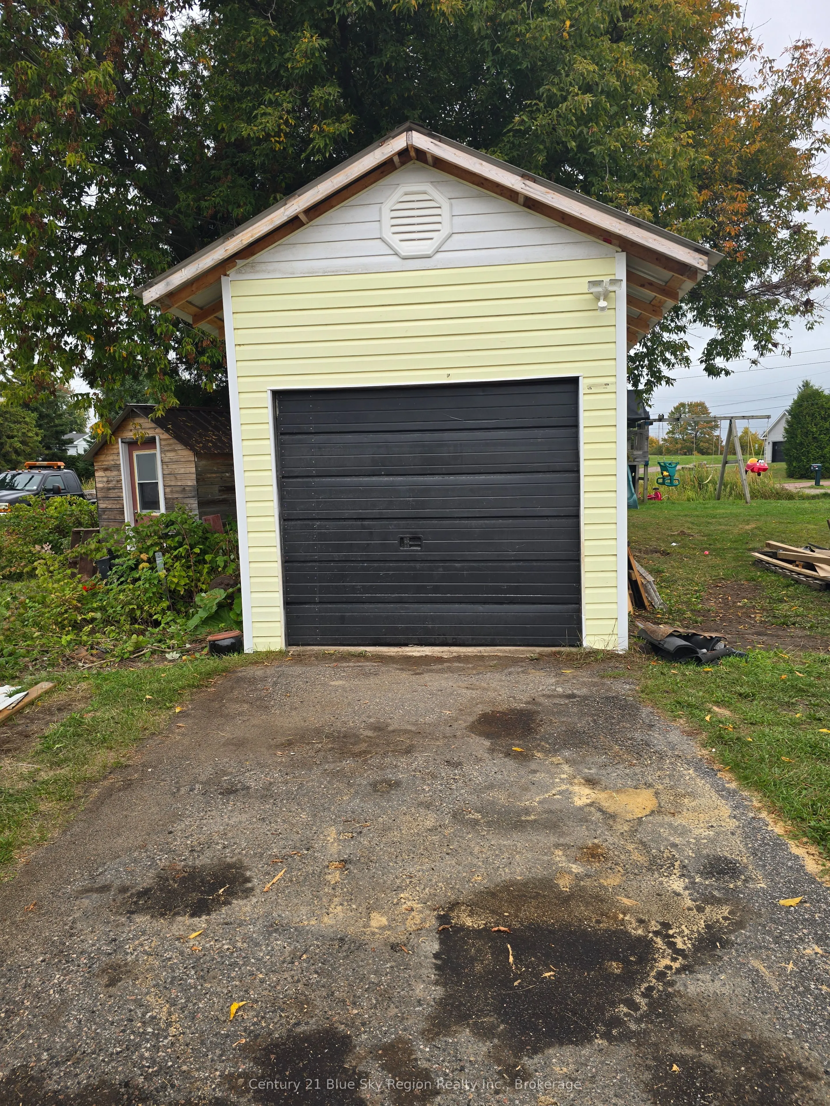 601 Drive-In Road