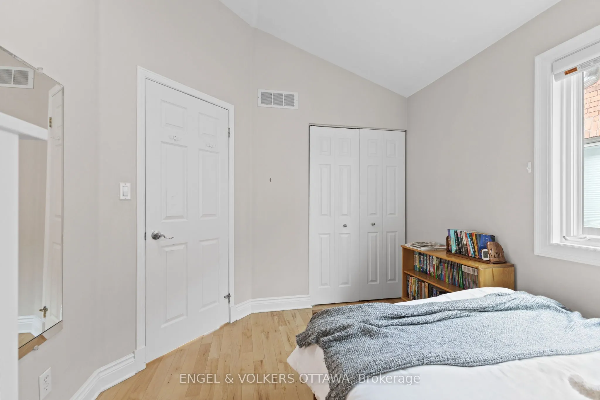 120 Drummond Street, #A