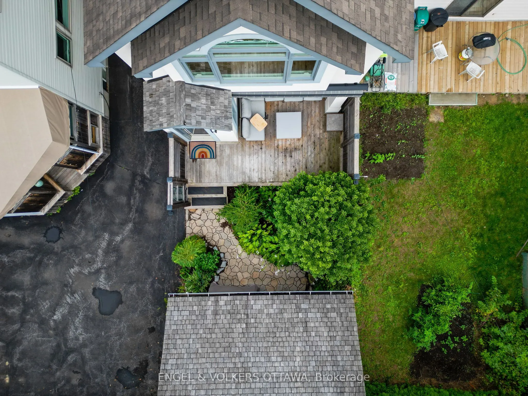 120 Drummond Street, #A