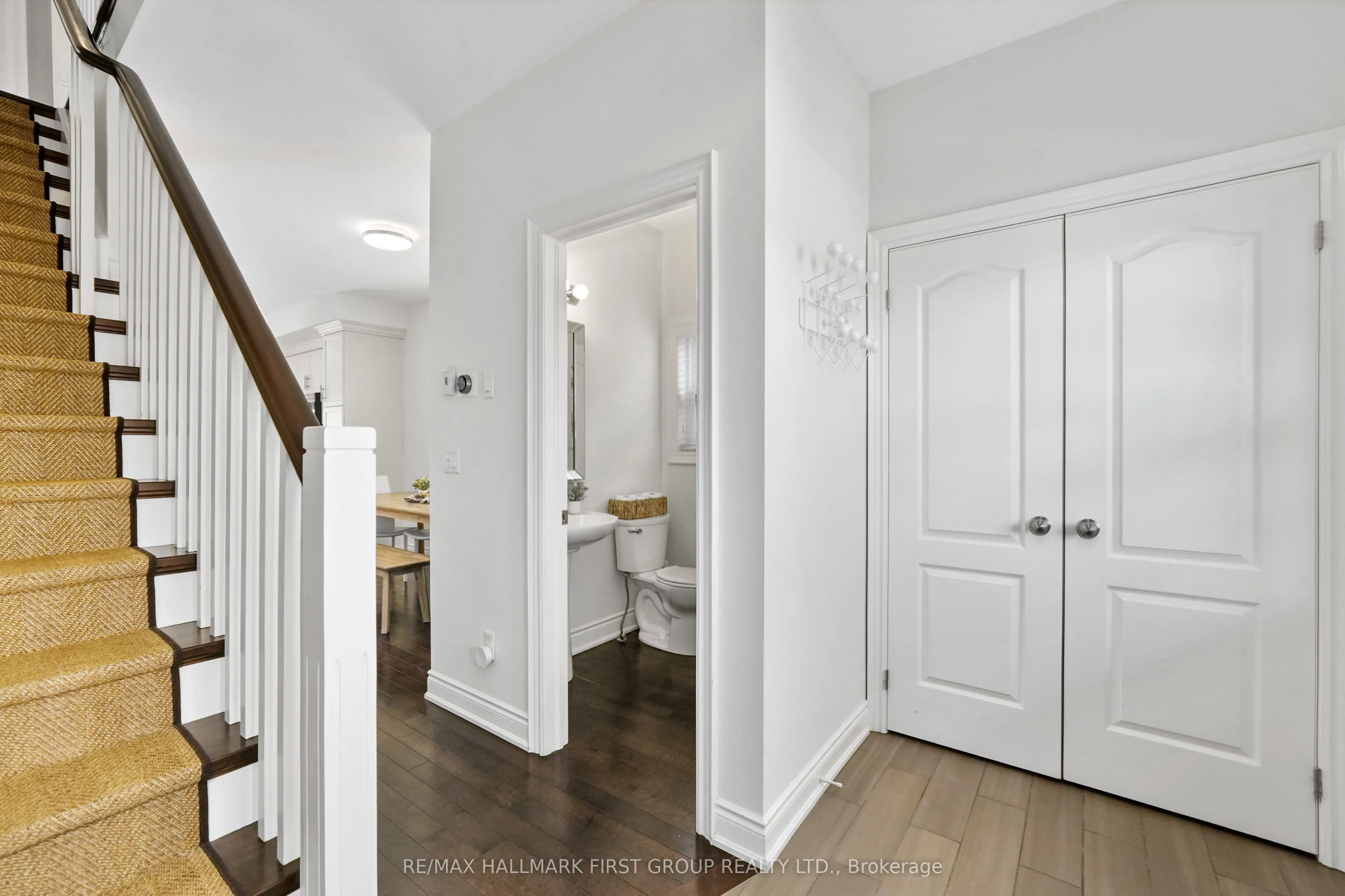 239 Rollings Street