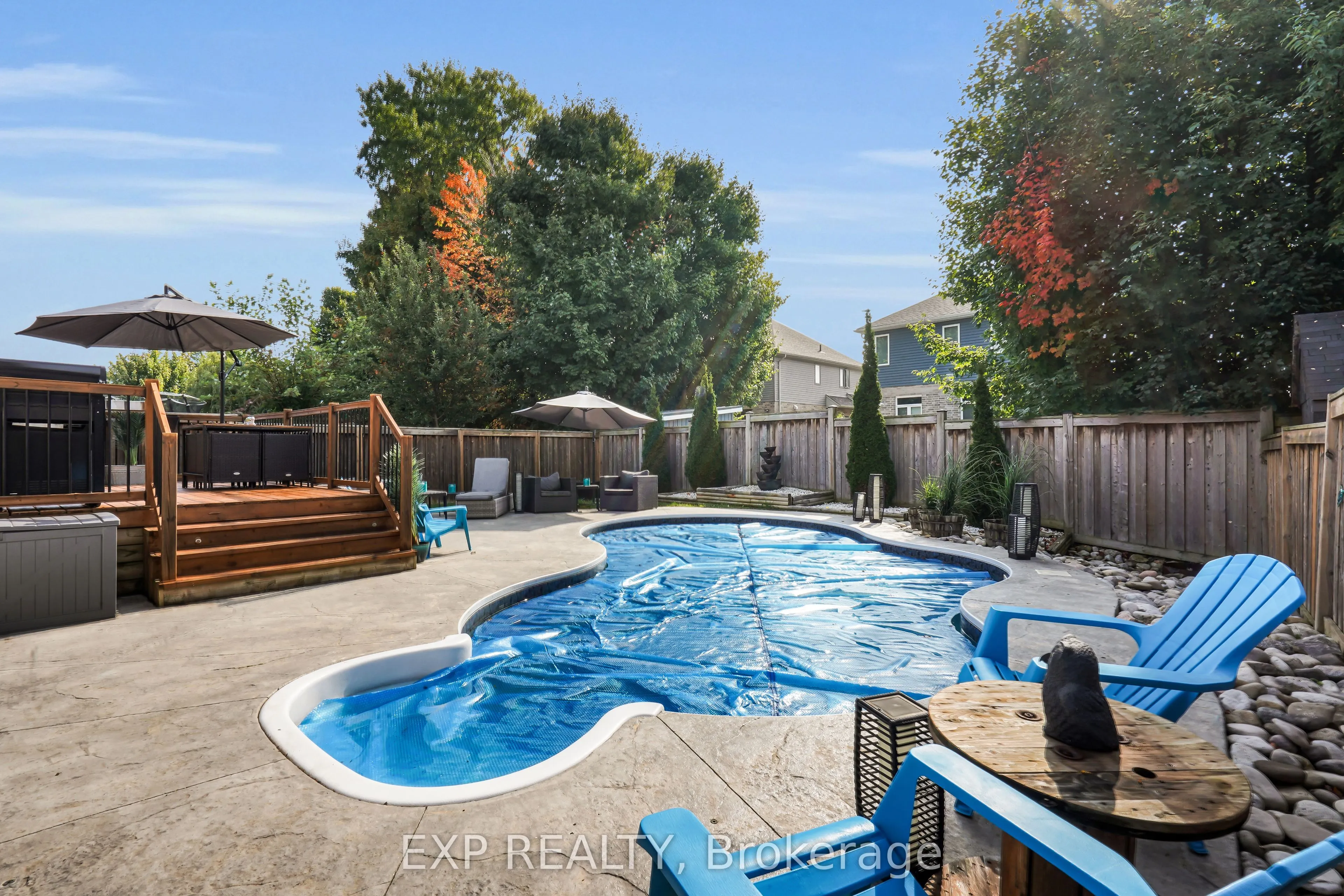 919 FOXCREEK Road