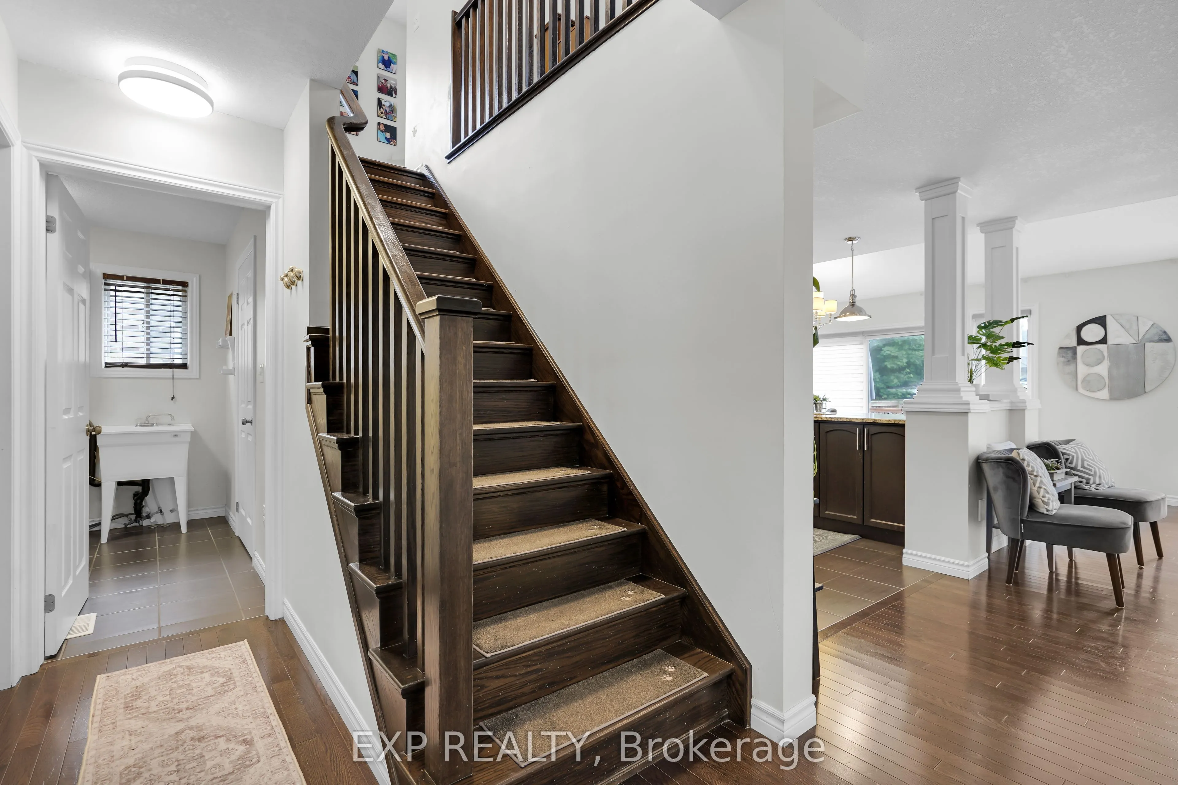 919 FOXCREEK Road