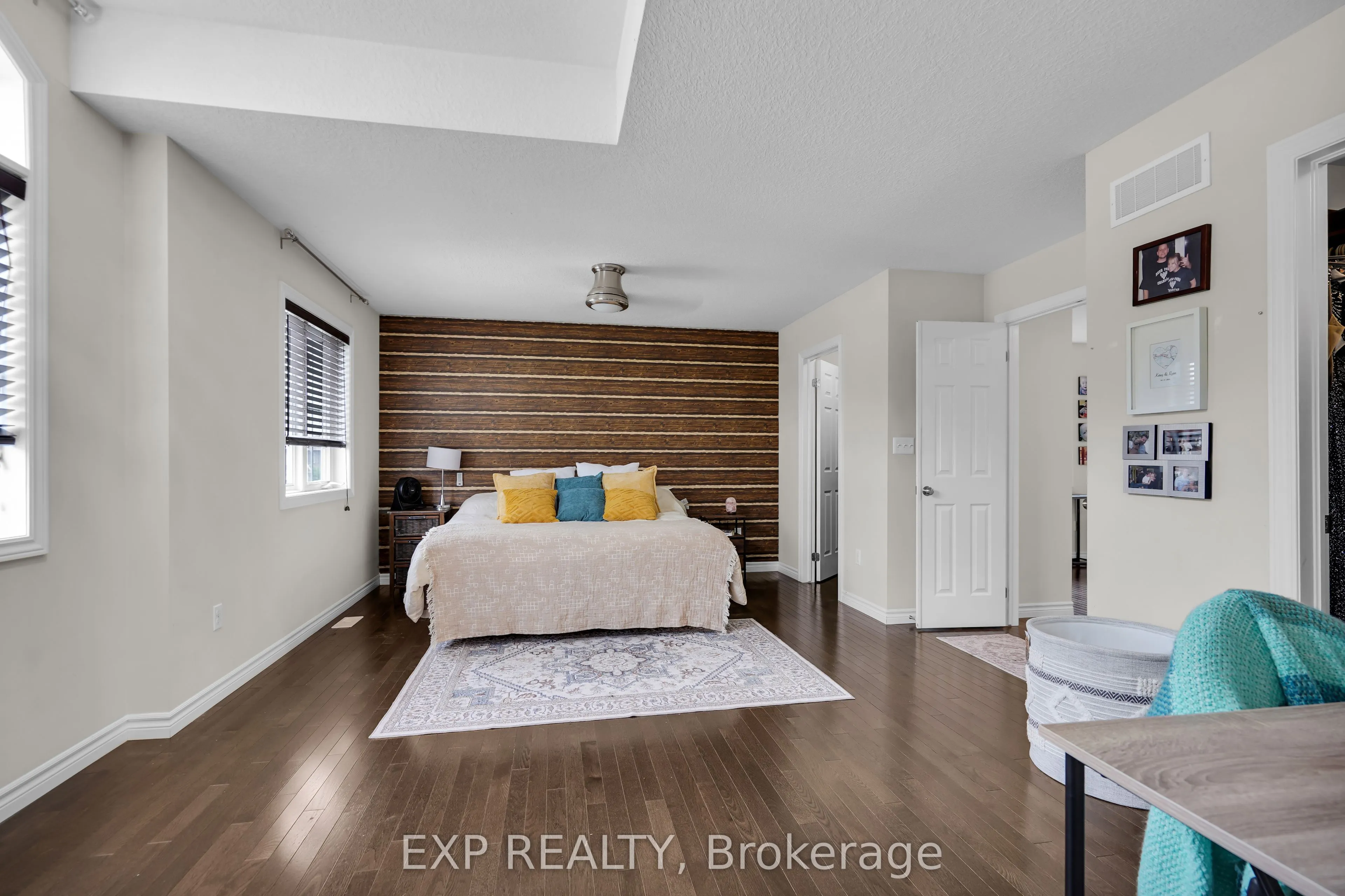 919 FOXCREEK Road
