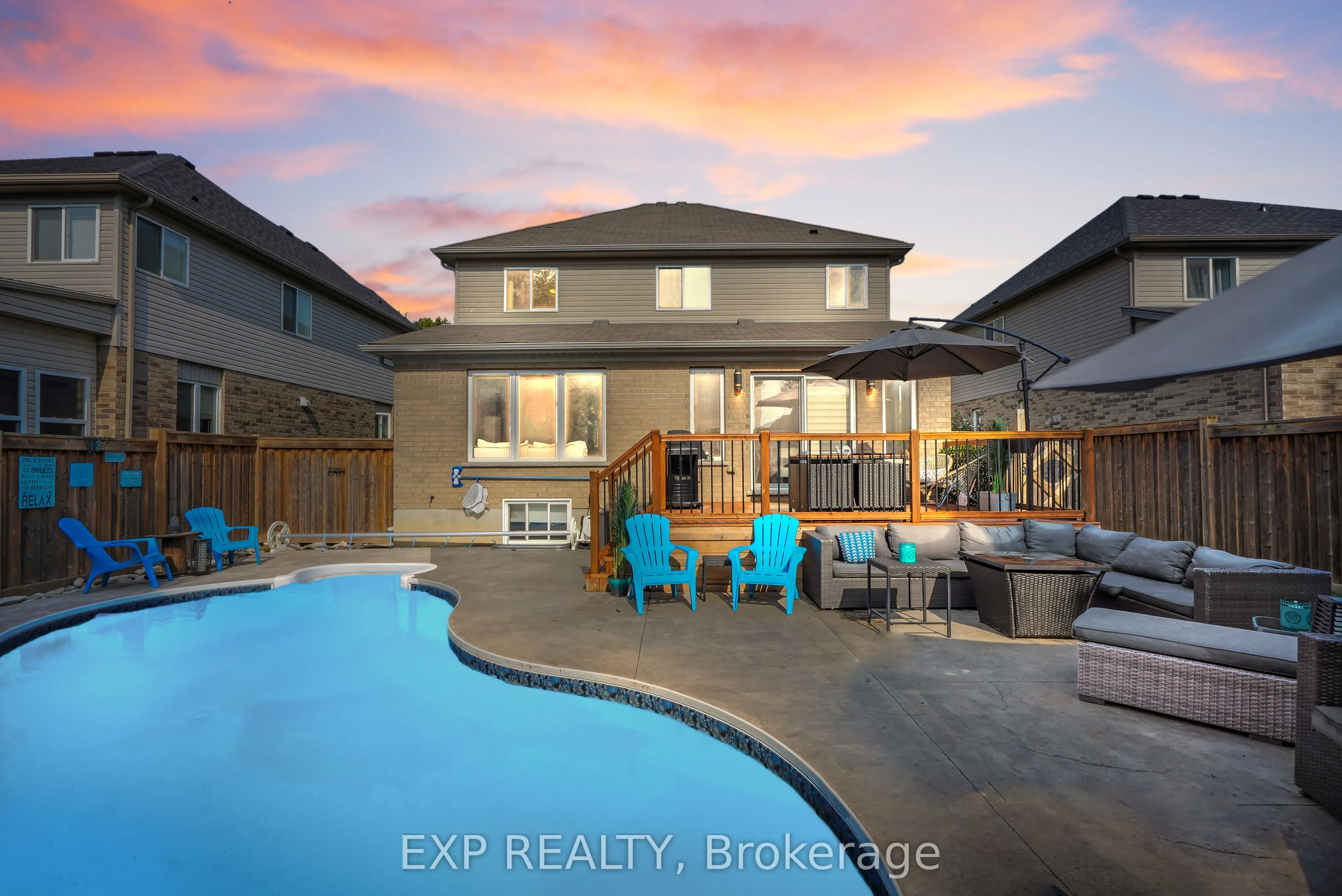 919 FOXCREEK Road