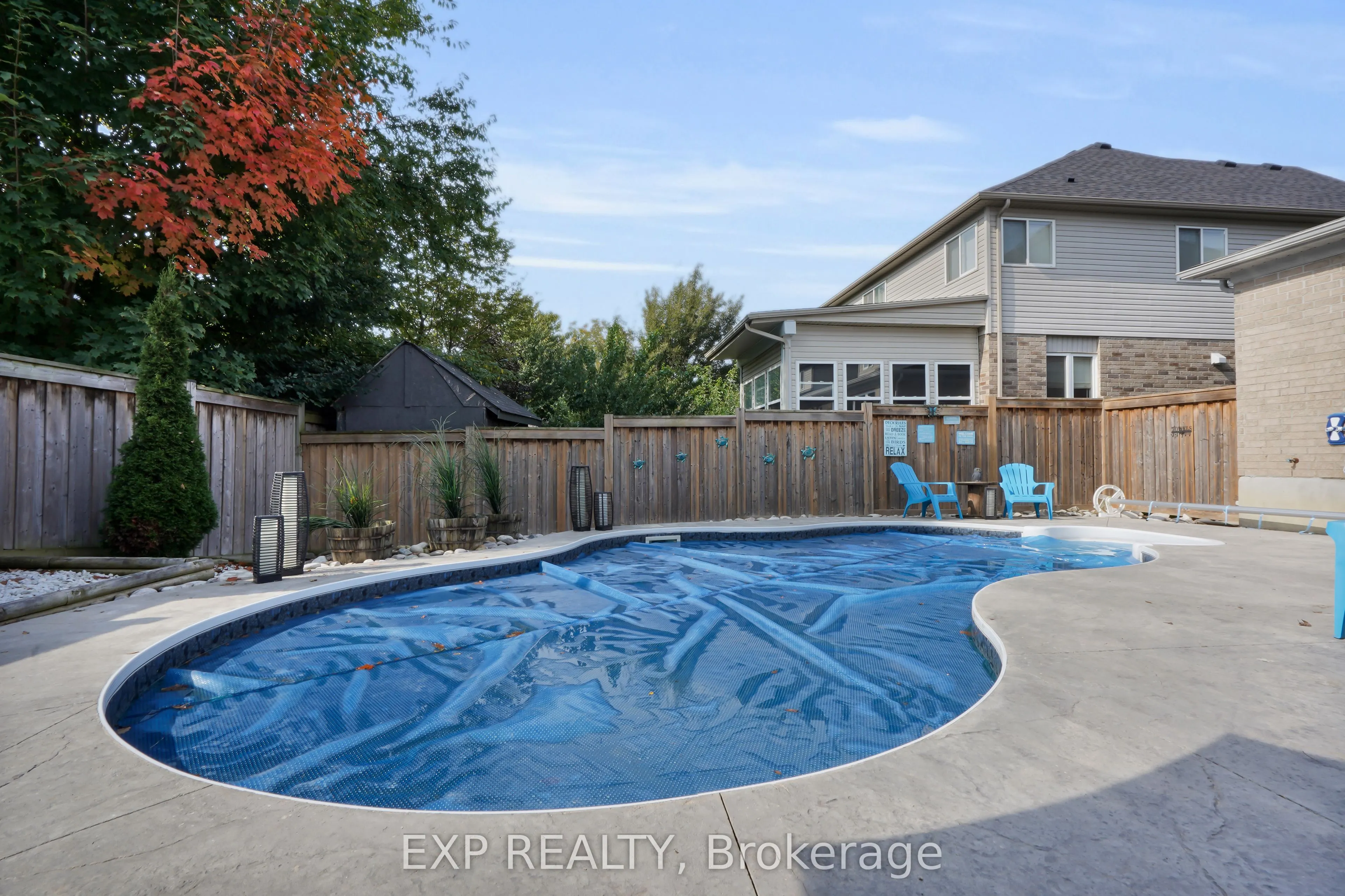 919 FOXCREEK Road