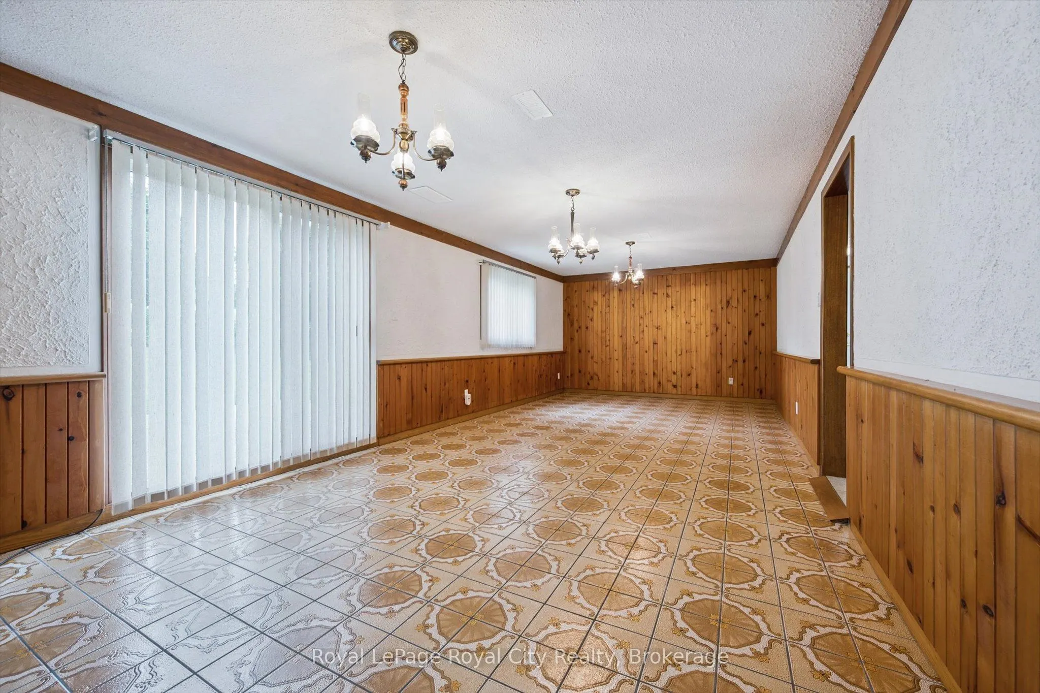 21 Heath Road