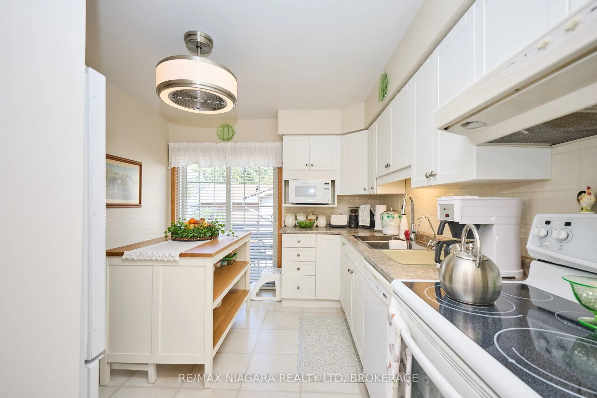 524 Lakeview Road