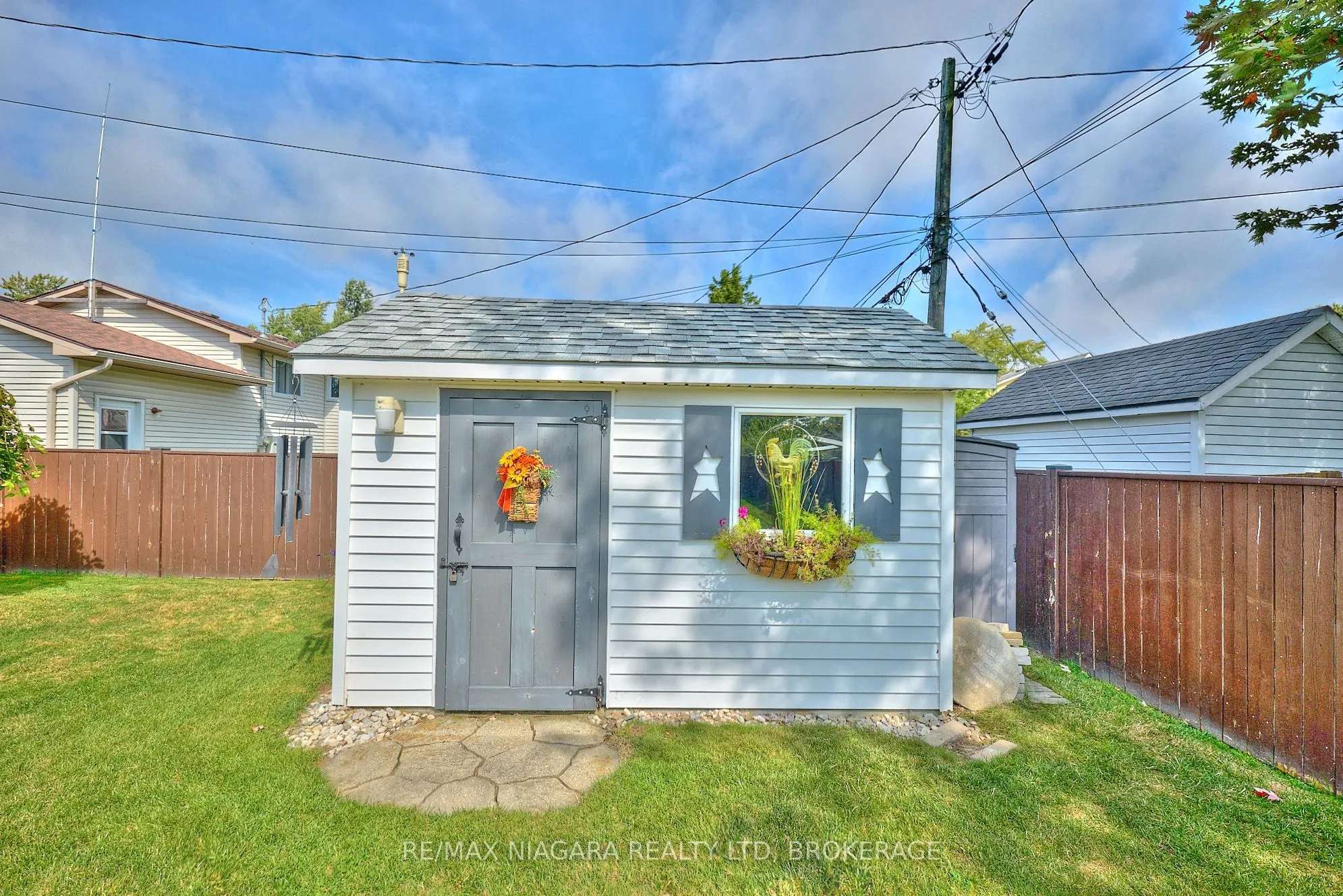 524 Lakeview Road