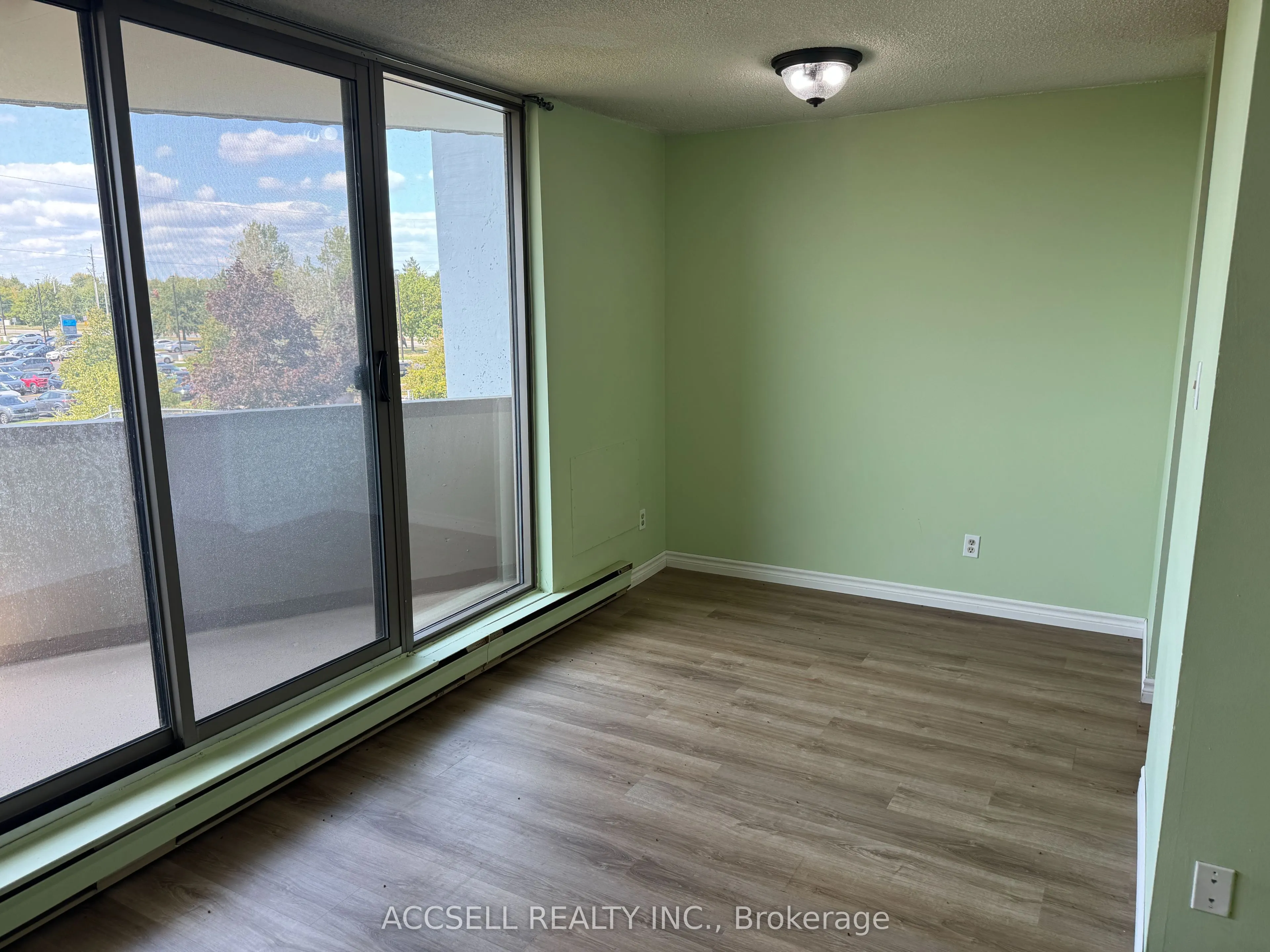 1103 Jalna Boulevard, #212