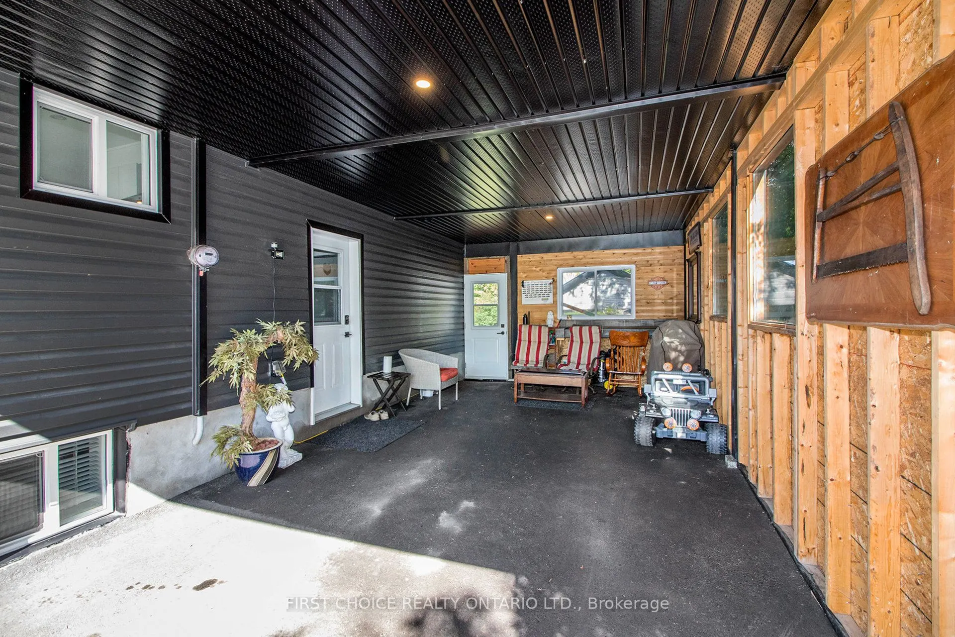 802 Chapman Street