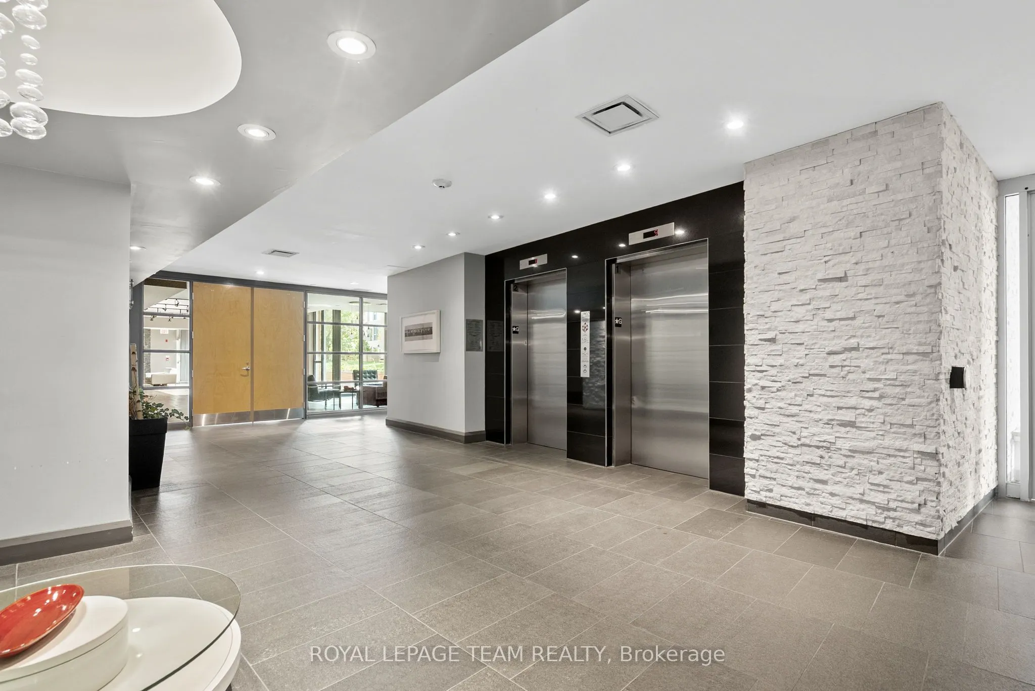 200 Lett Street, #406