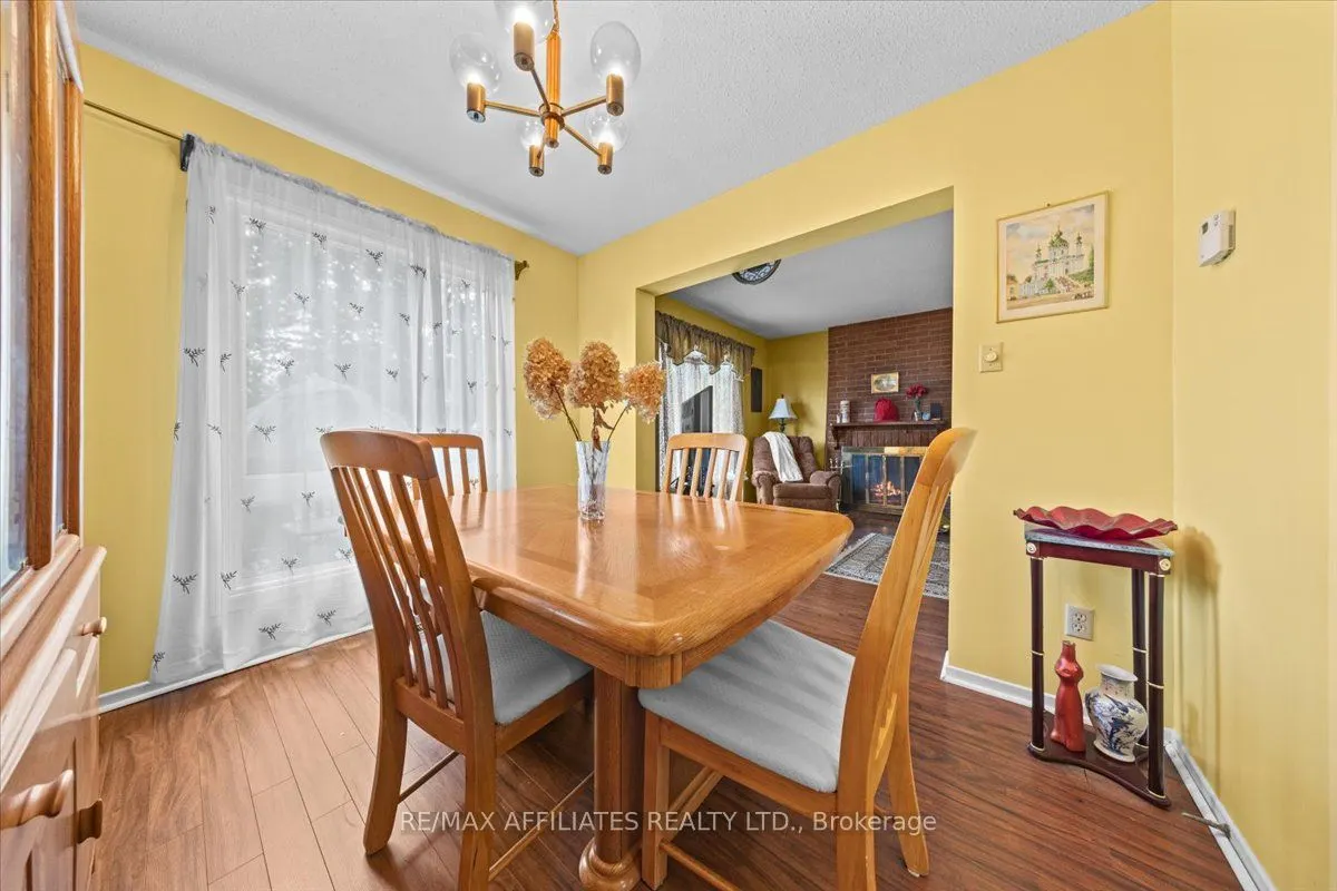 1093 St Lucia Place