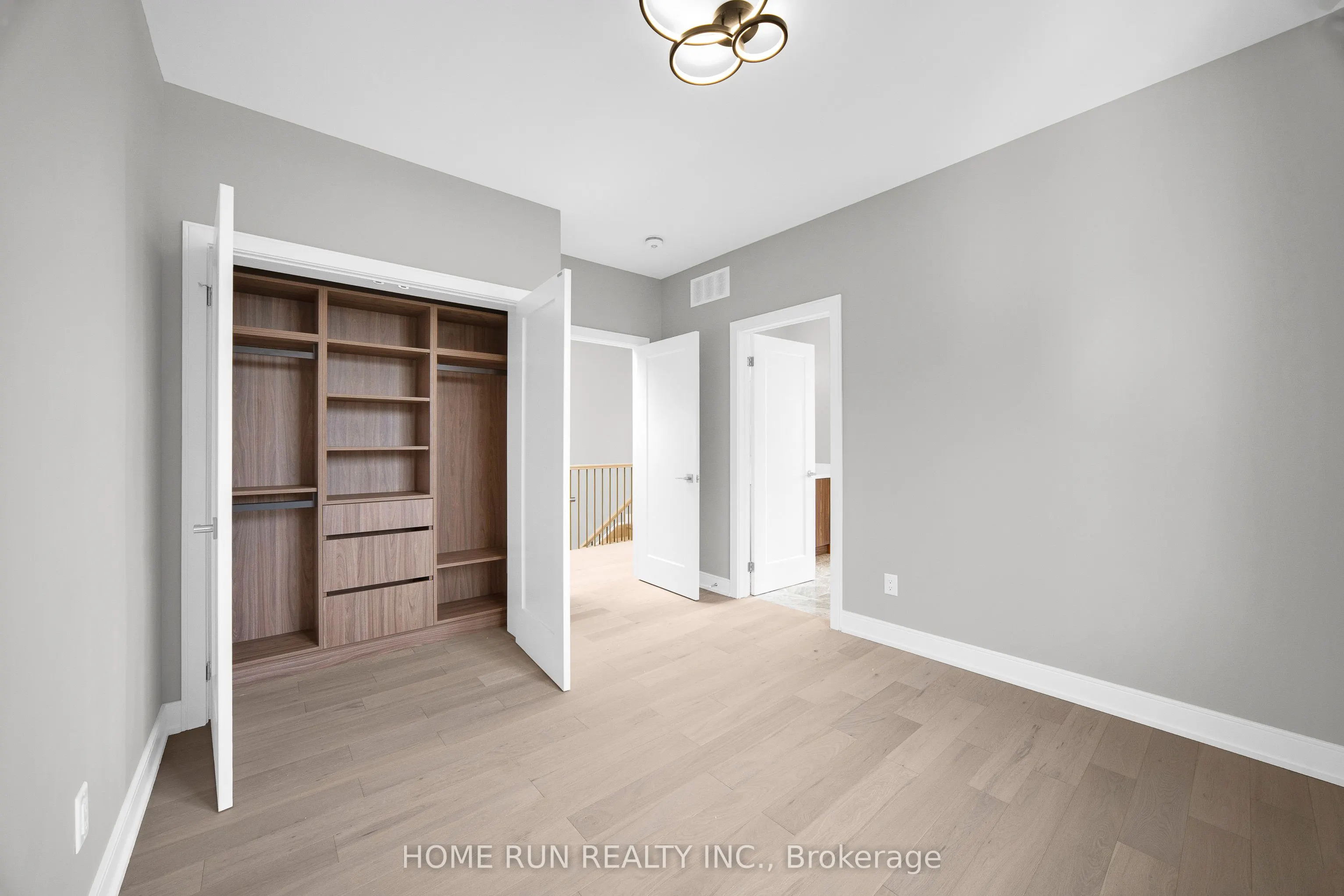 297 Dovercourt Avenue