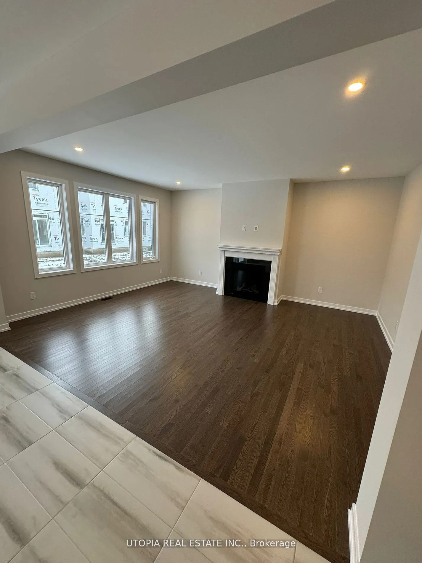 112 Hackamore Crescent