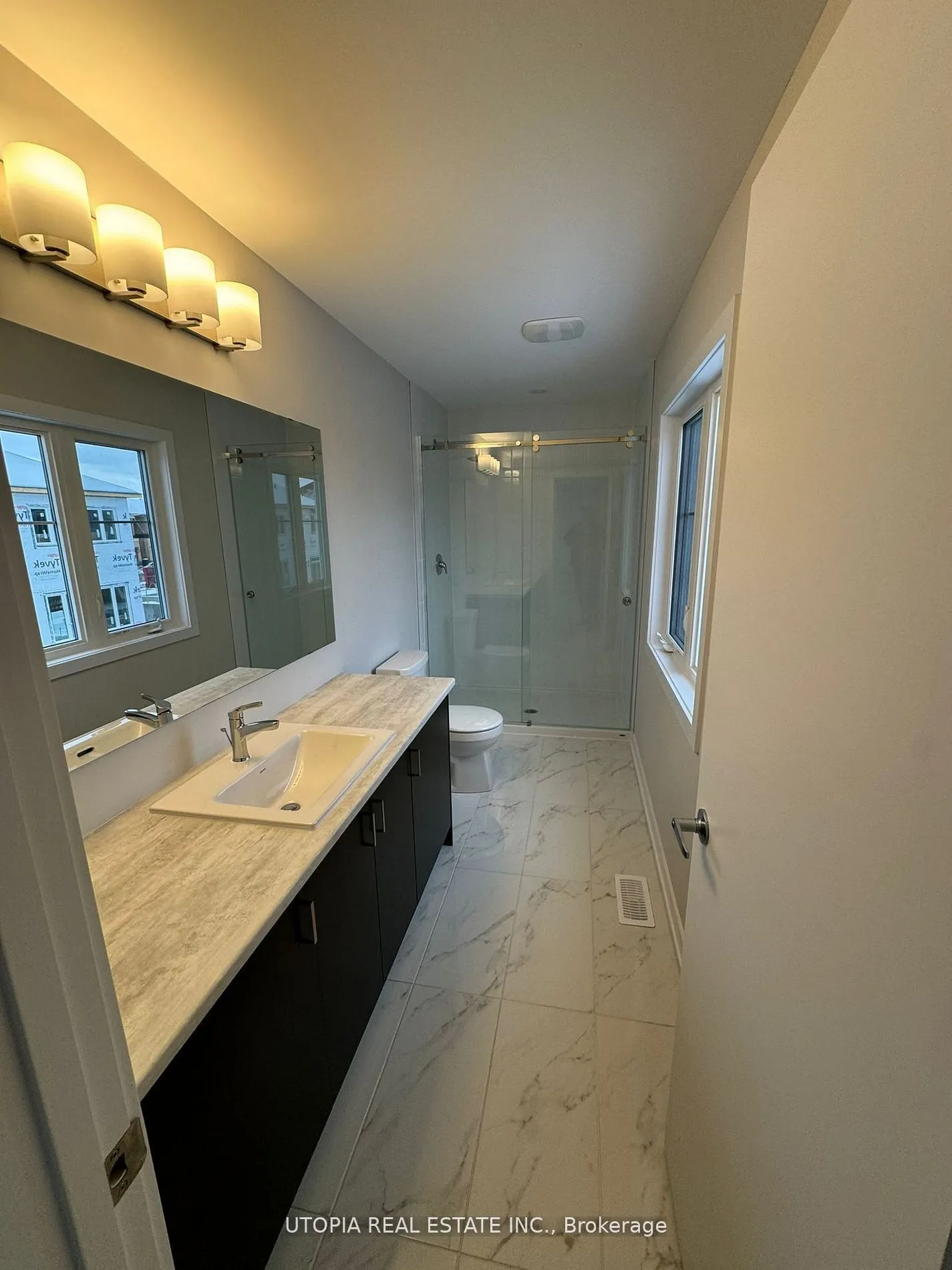 112 Hackamore Crescent