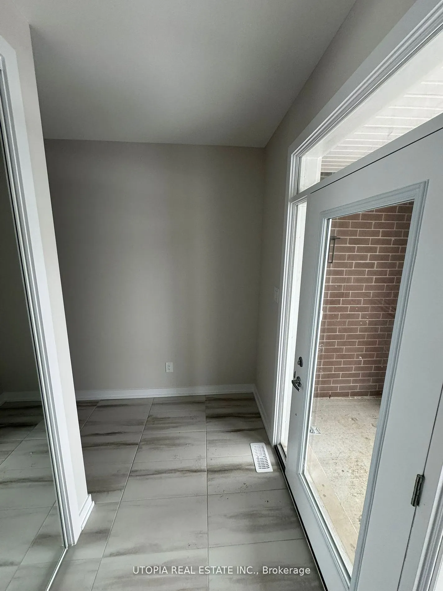 112 Hackamore Crescent