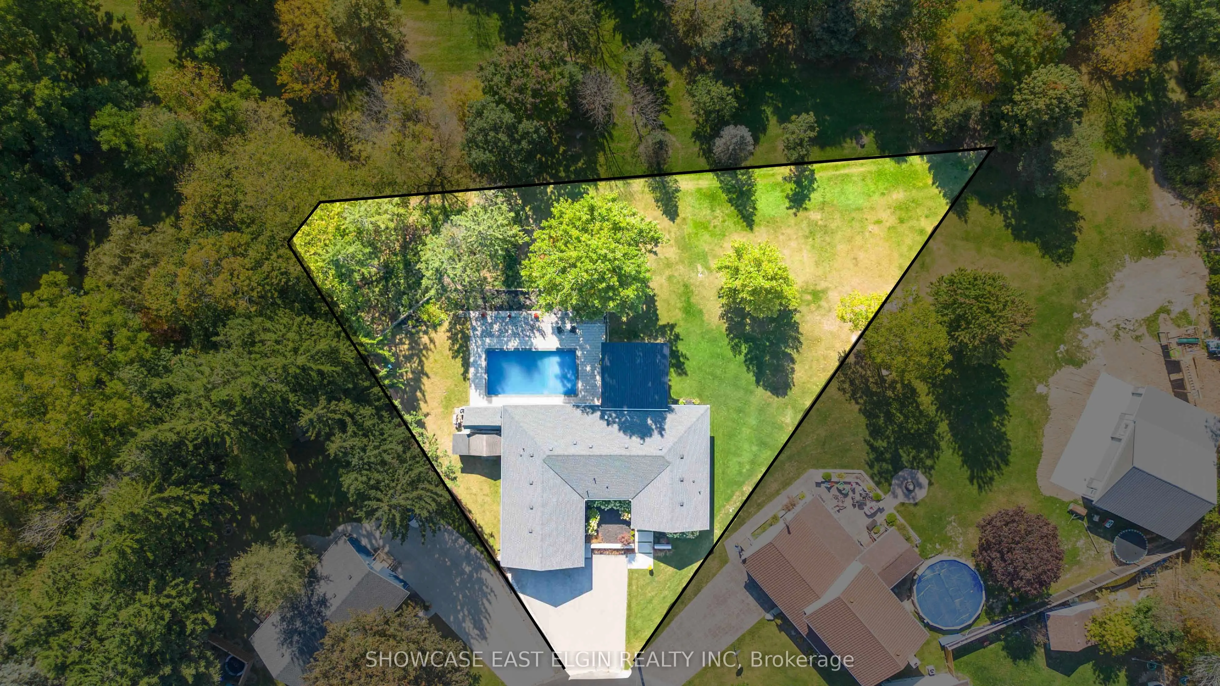 26 Lawrence Crescent