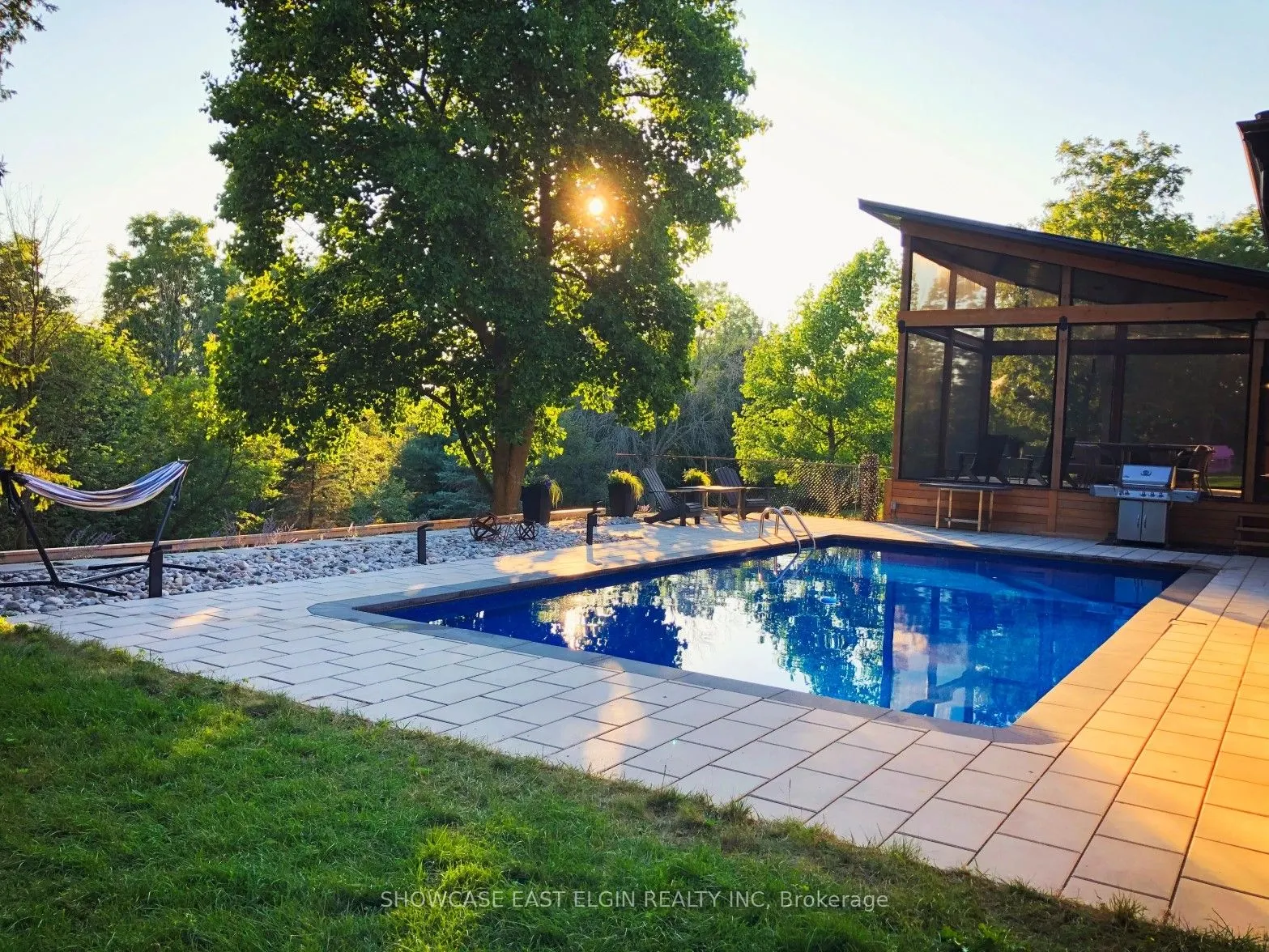 26 Lawrence Crescent