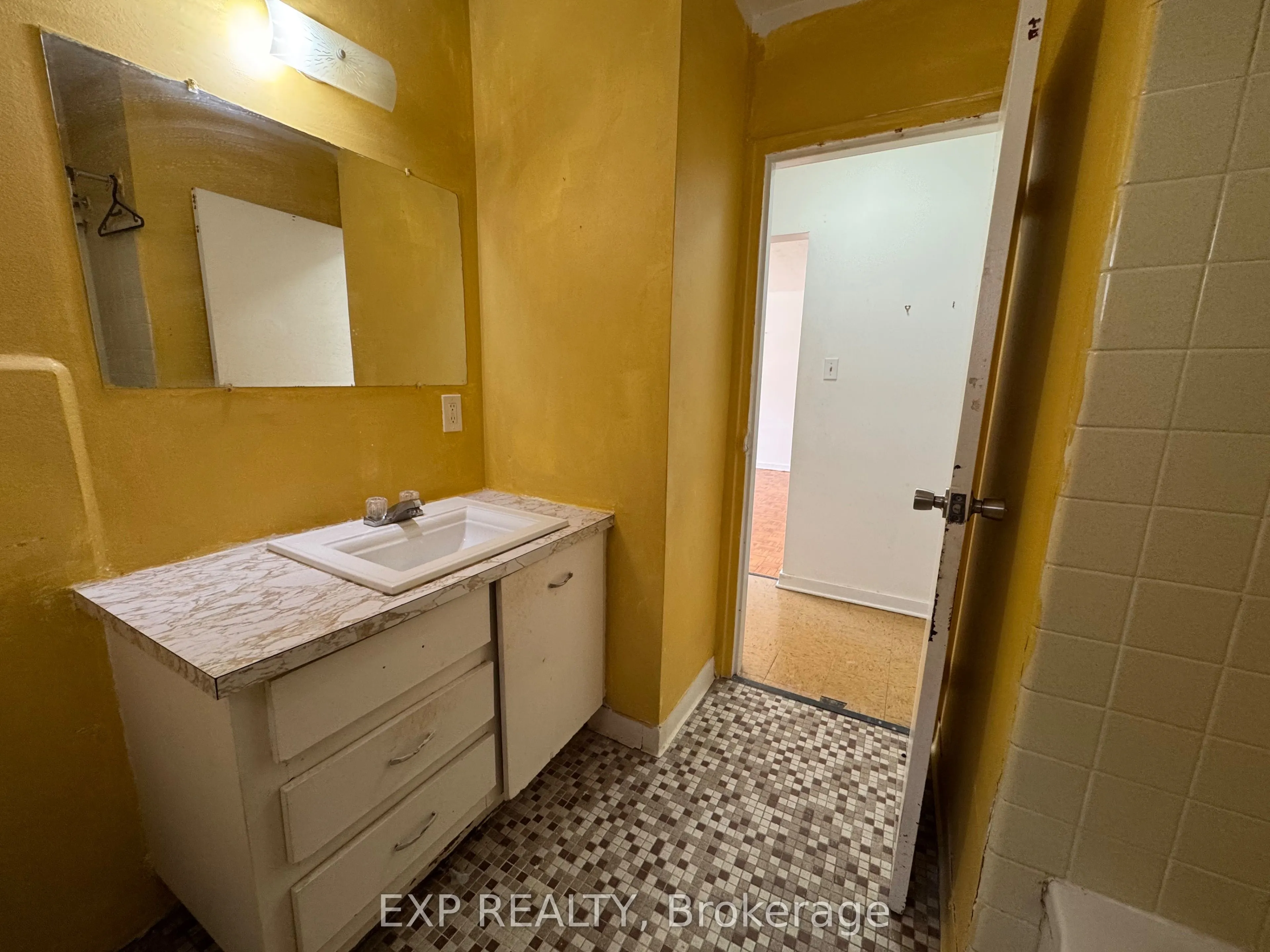6049 Culp Street, #3