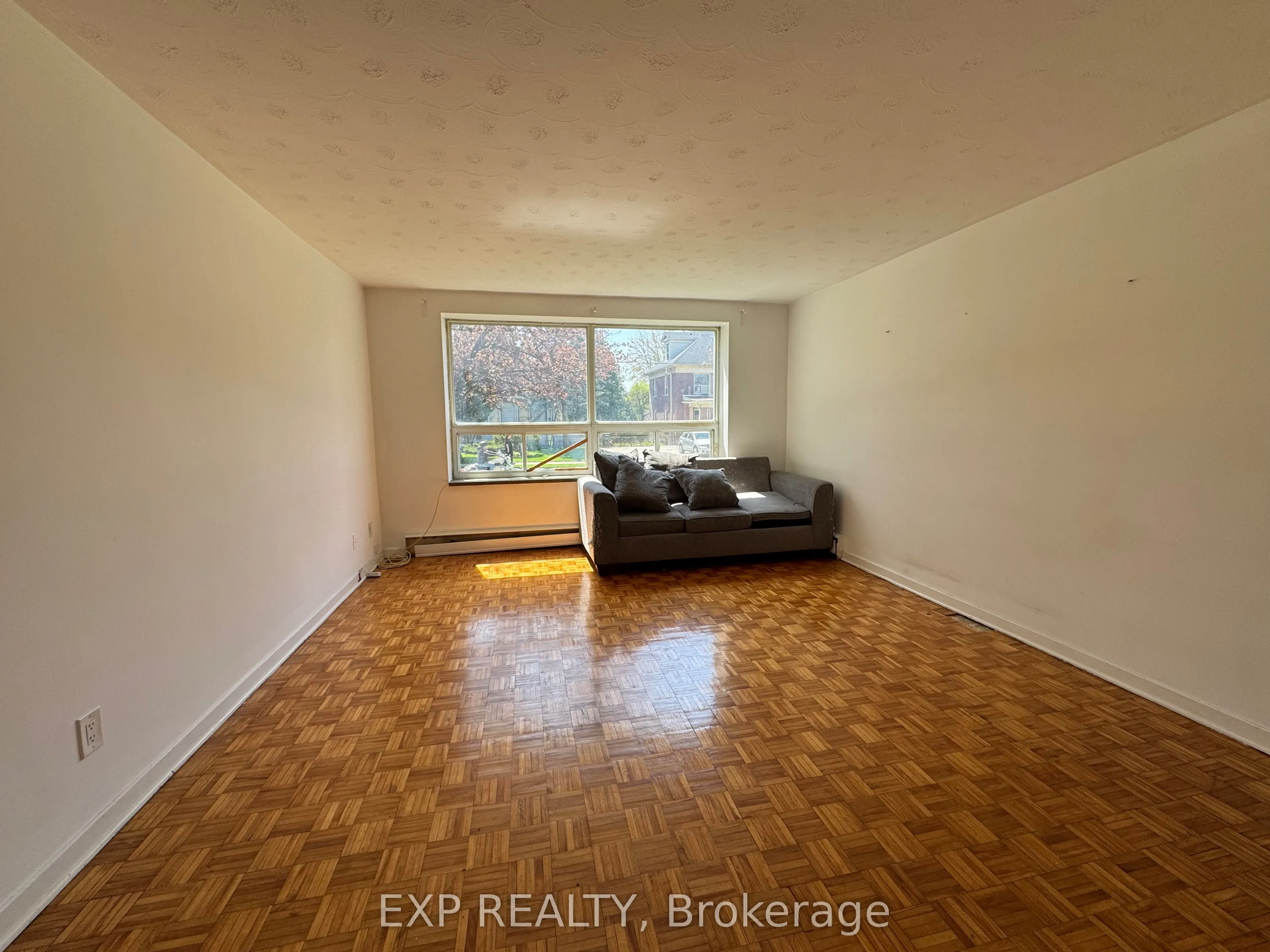 6049 Culp Street, #3