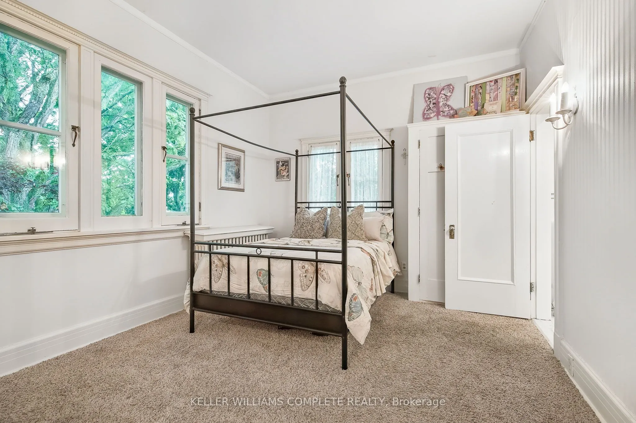 122 Dufferin Avenue
