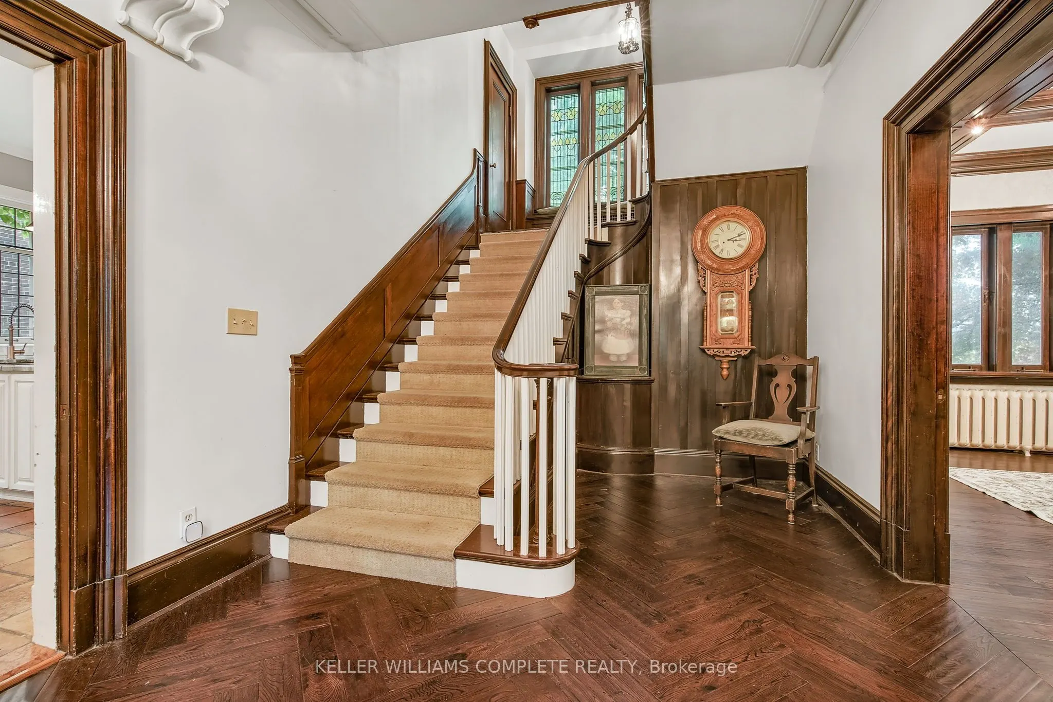 122 Dufferin Avenue