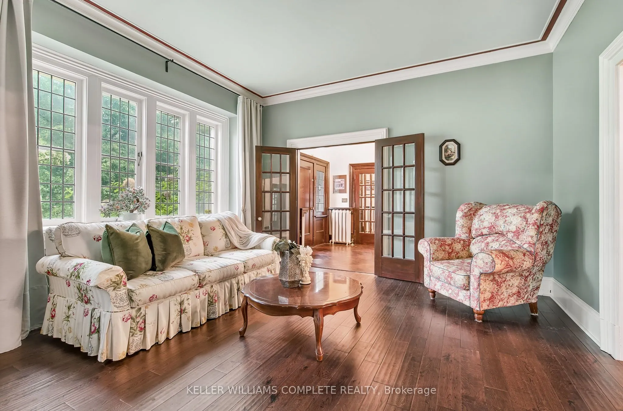 122 Dufferin Avenue