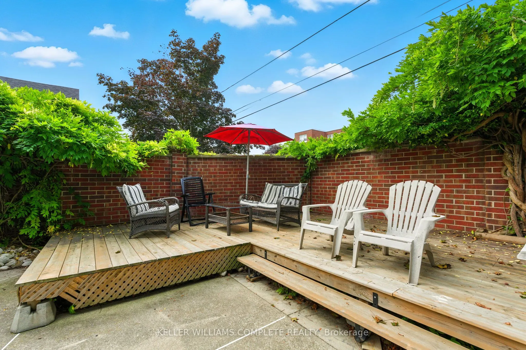 122 Dufferin Avenue