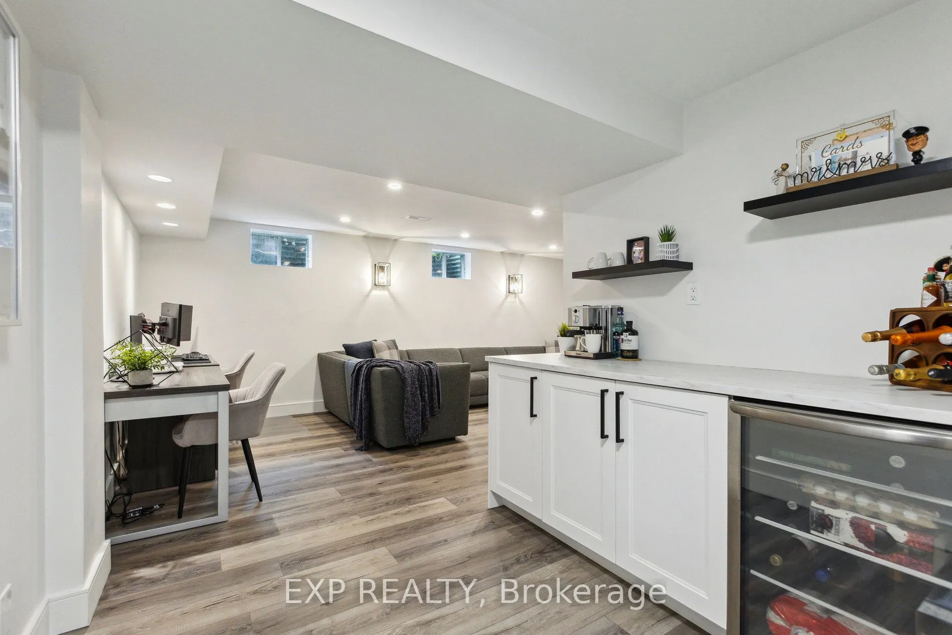 77 Imperial Road N