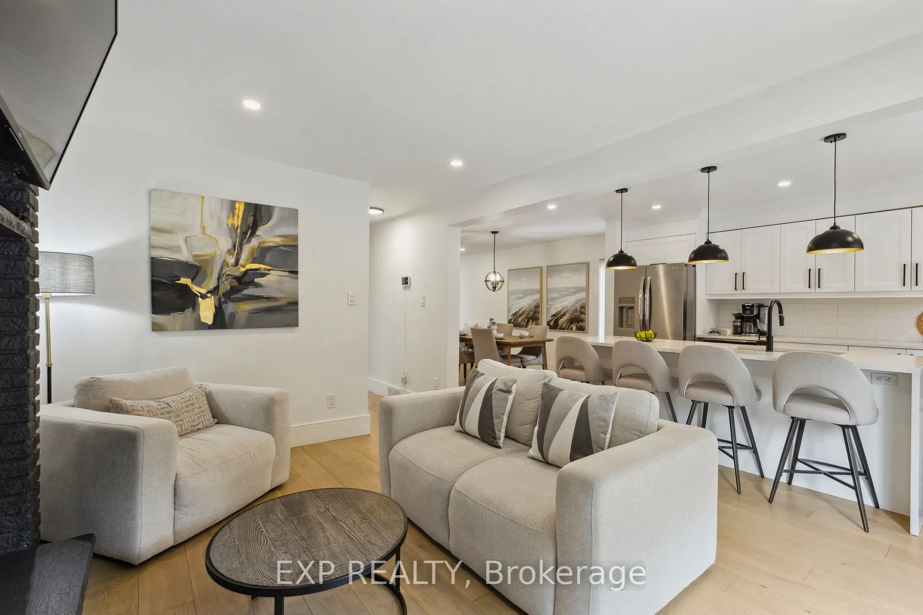 77 Imperial Road N