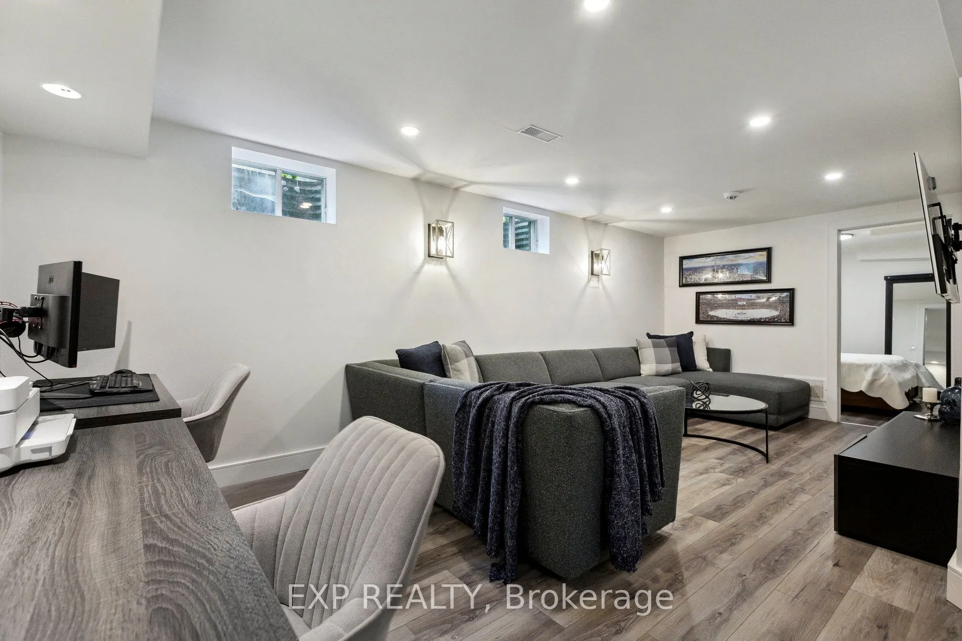 77 Imperial Road N