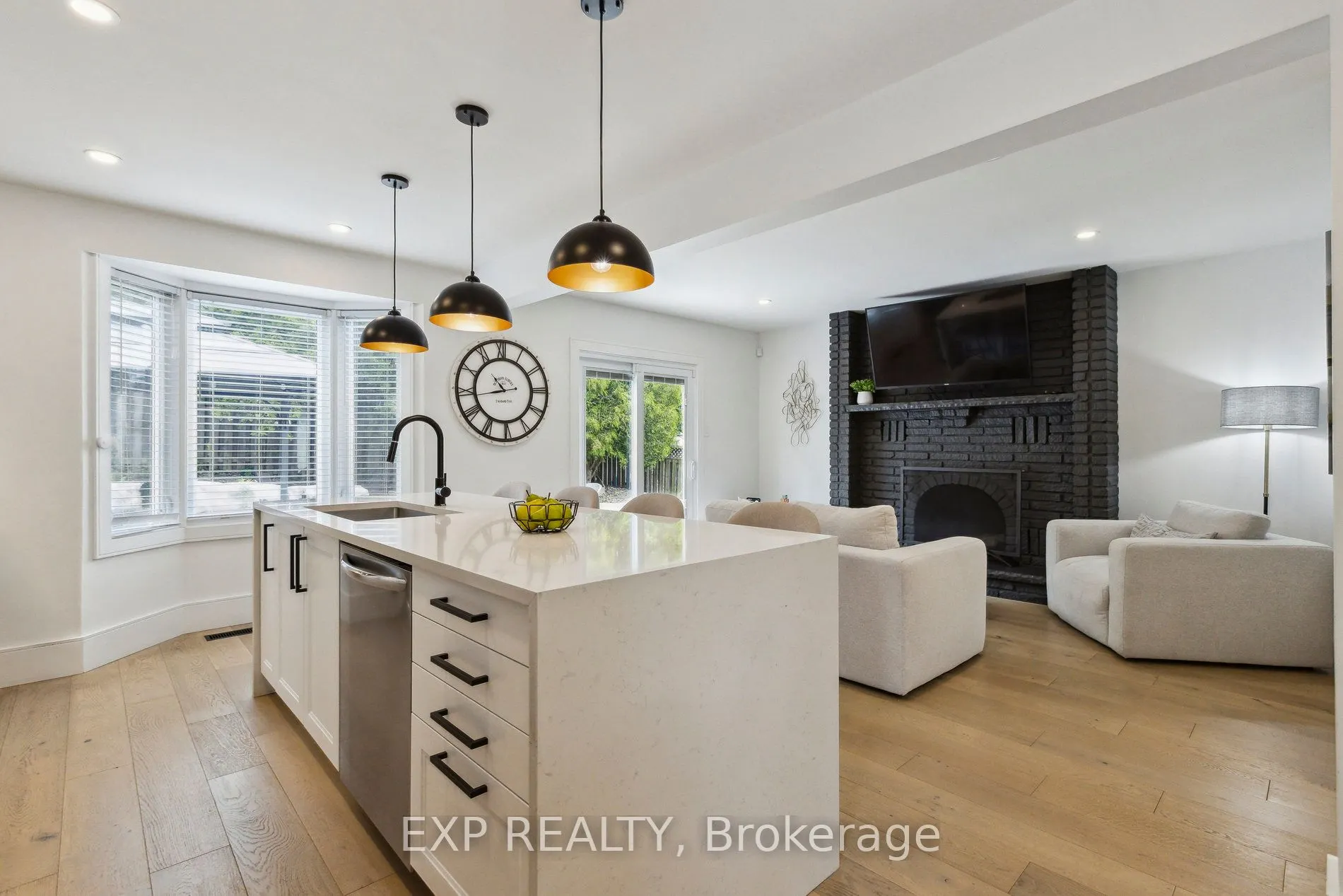 77 Imperial Road N
