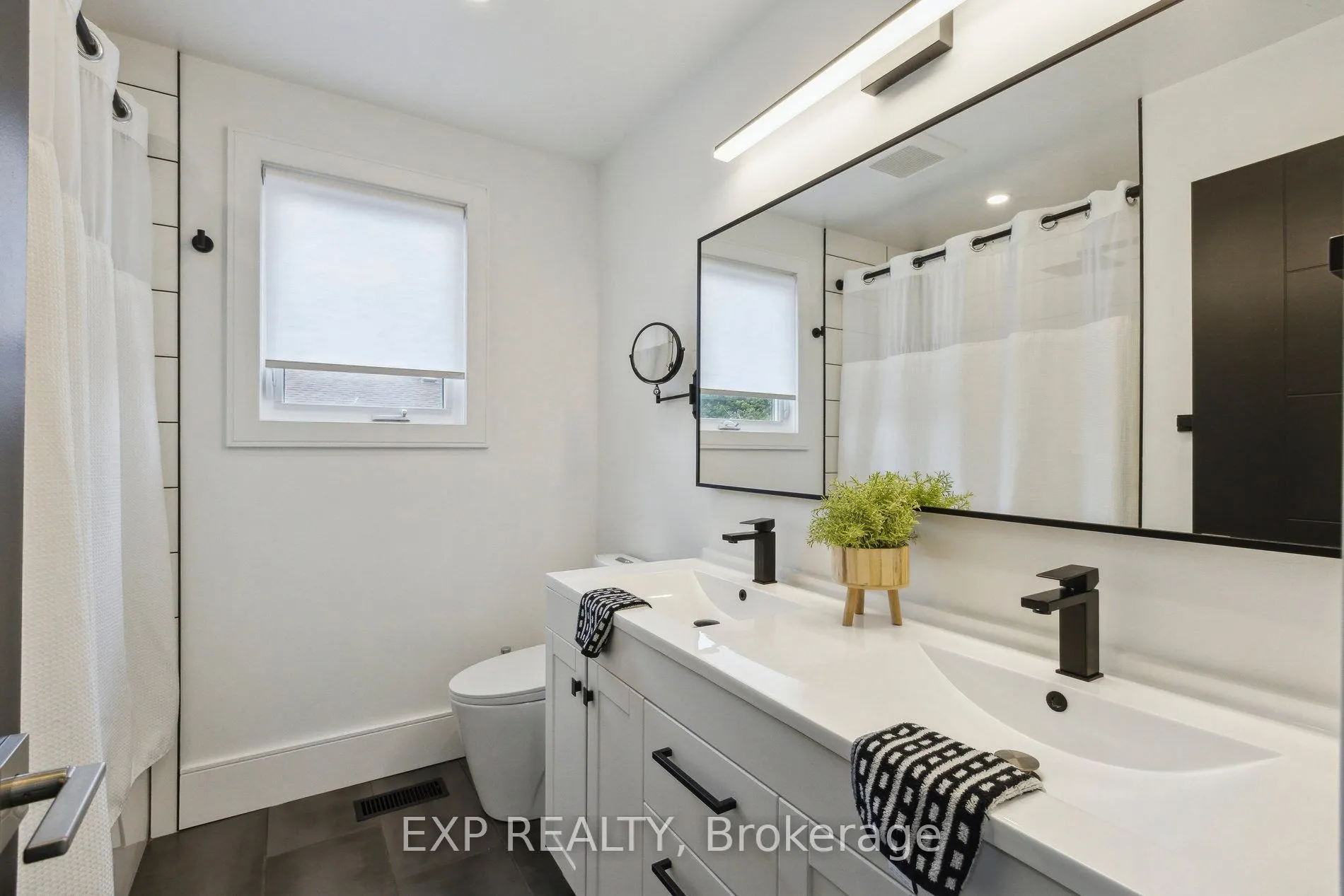 77 Imperial Road N