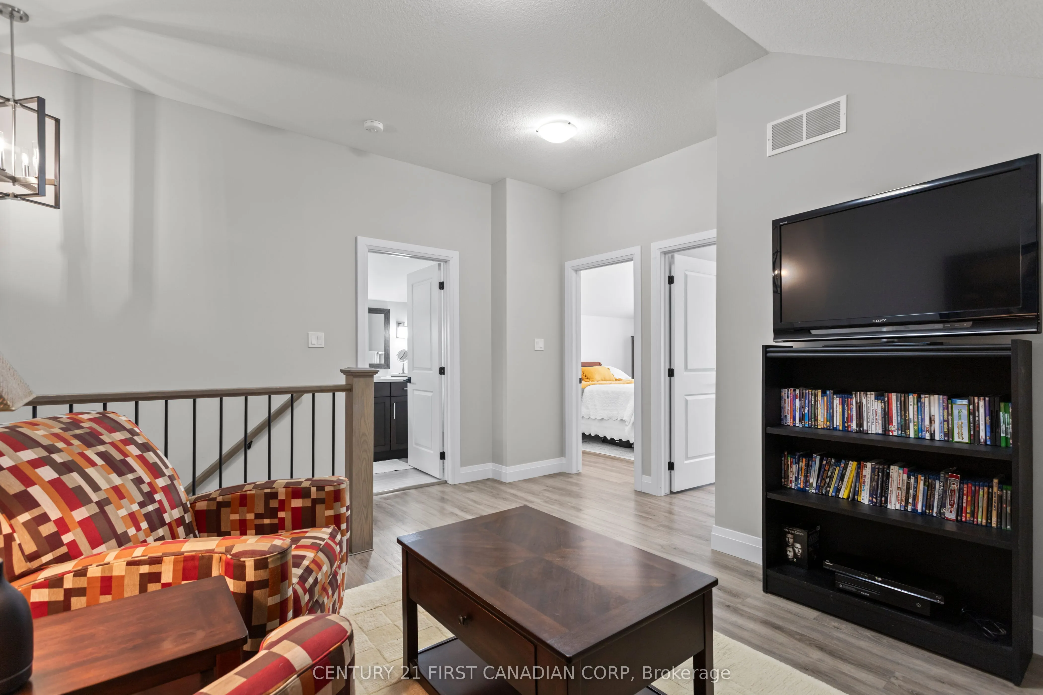 10038 Oxbow Drive, #3