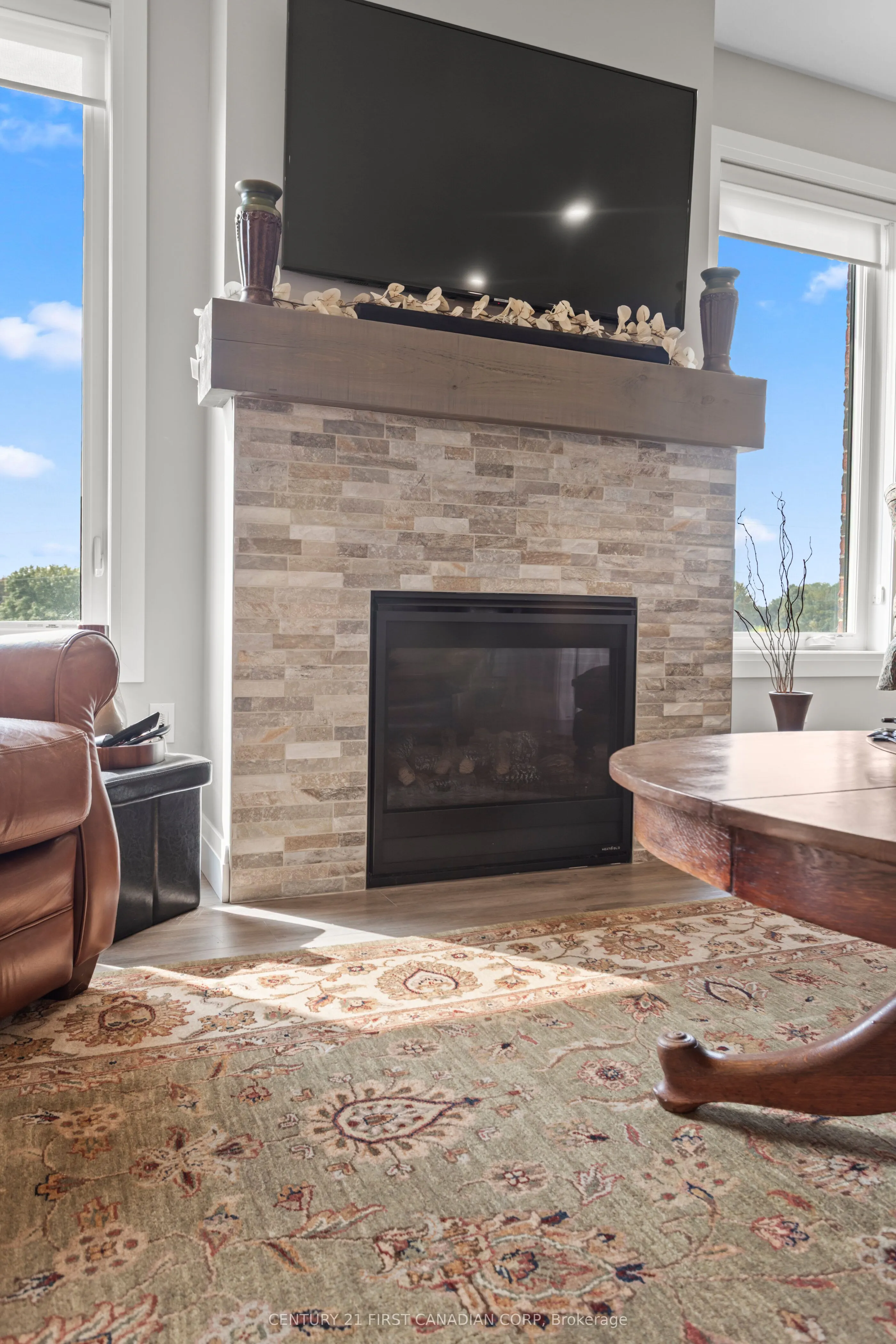 10038 Oxbow Drive, #3